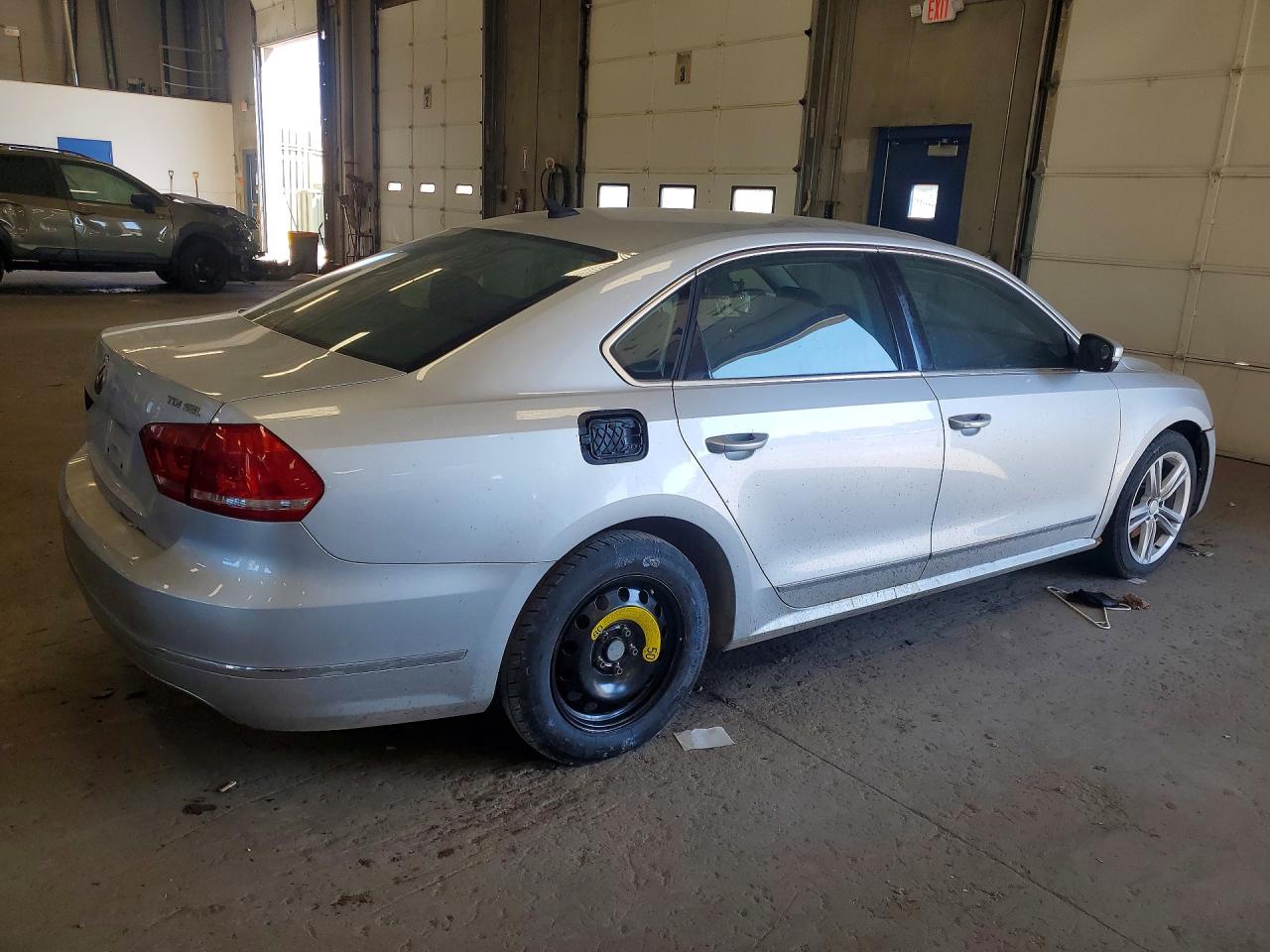 2013 Volkswagen Passat Sel Серый vin: 1VWCN7A32DC108220