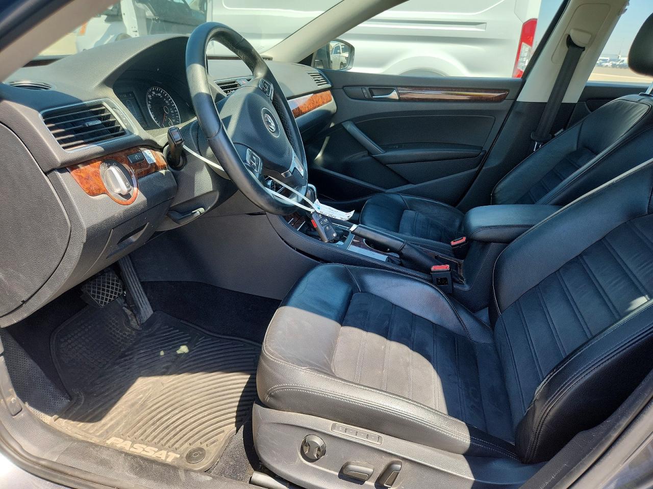 2013 Volkswagen Passat Sel Gray vin: 1VWCN7A32DC123154
