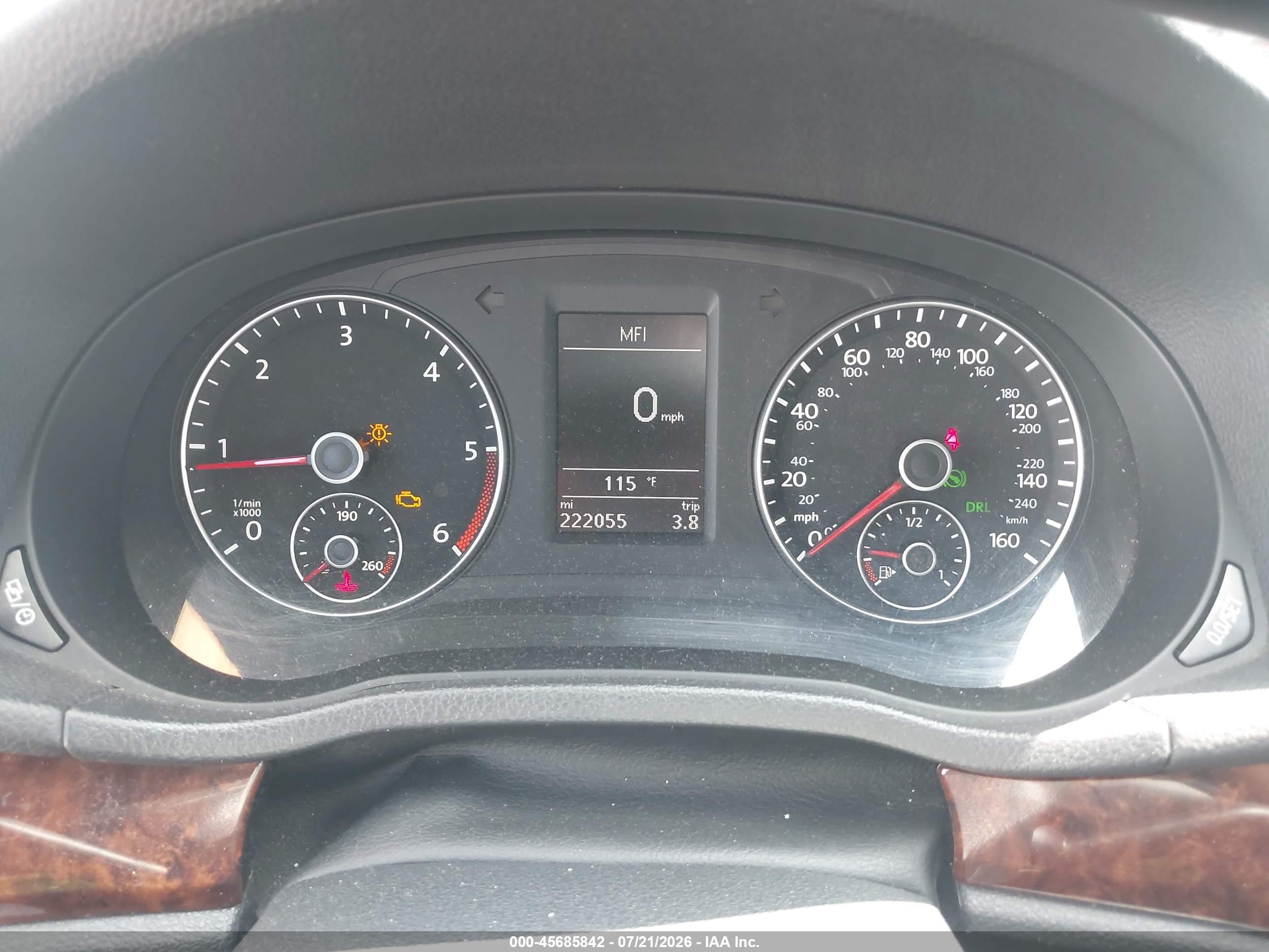 2013 Volkswagen Passat 2.0l Tdi Sel Premium Silver vin: 1VWCN7A32DC137359