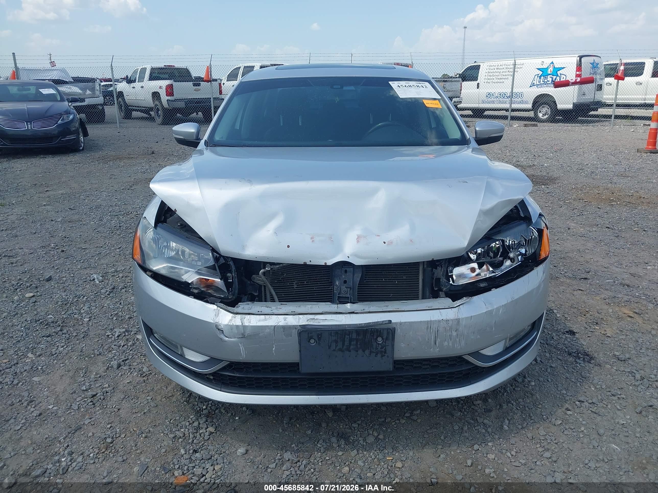2013 Volkswagen Passat 2.0l Tdi Sel Premium Silver vin: 1VWCN7A32DC137359
