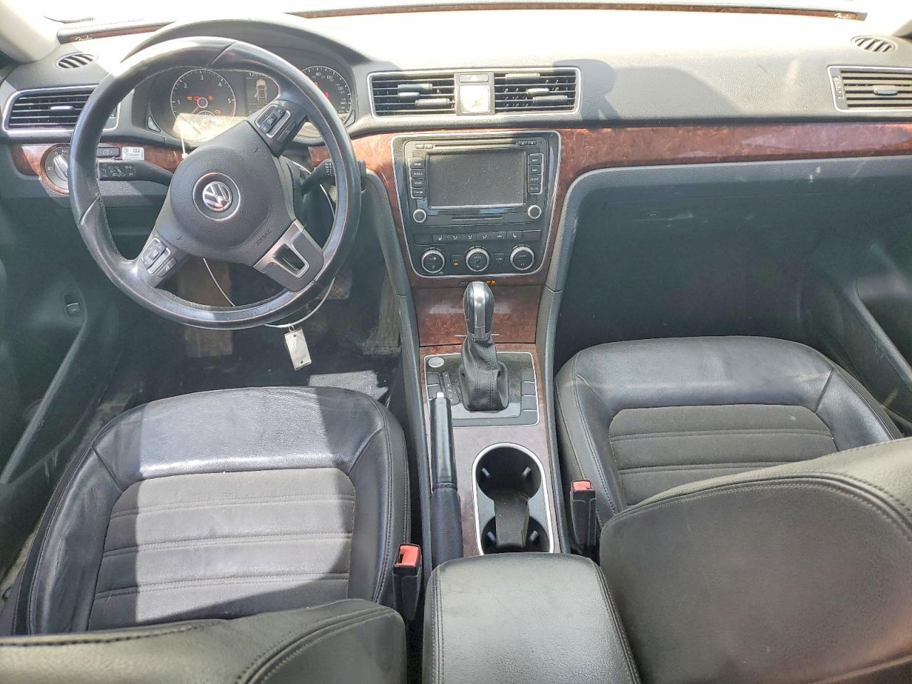 2013 Volkswagen Passat Sel Silver vin: 1VWCN7A32DC142044