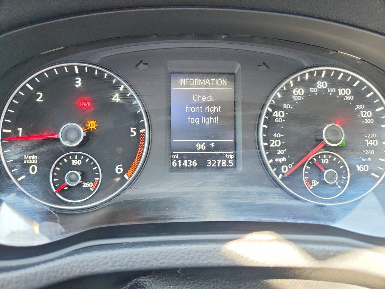 2014 Volkswagen Passat Sel Серебряный vin: 1VWCN7A32EC046870