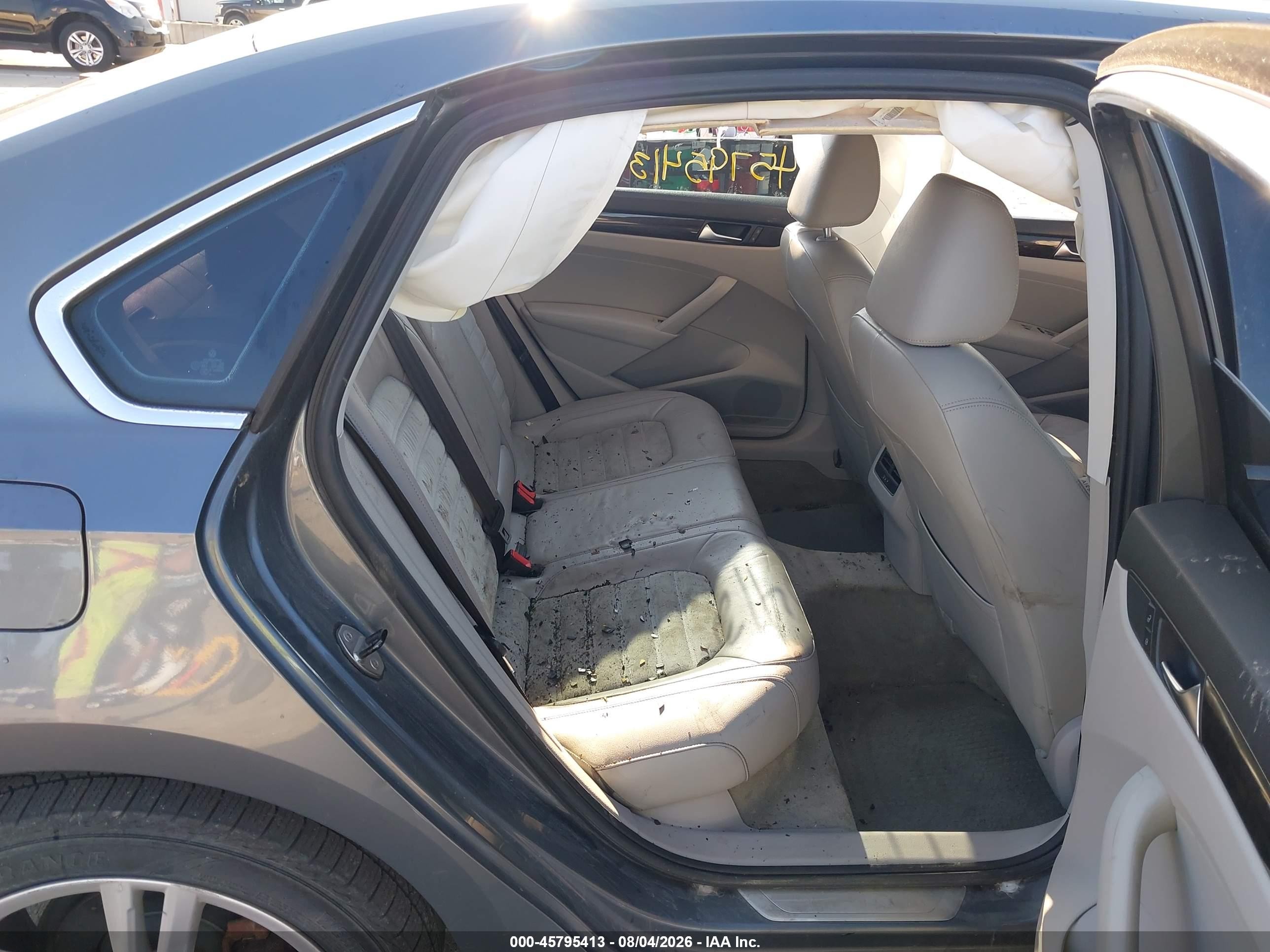 2014 Volkswagen Passat 2.0l Tdi Sel Premium Gray vin: 1VWCN7A32EC048456