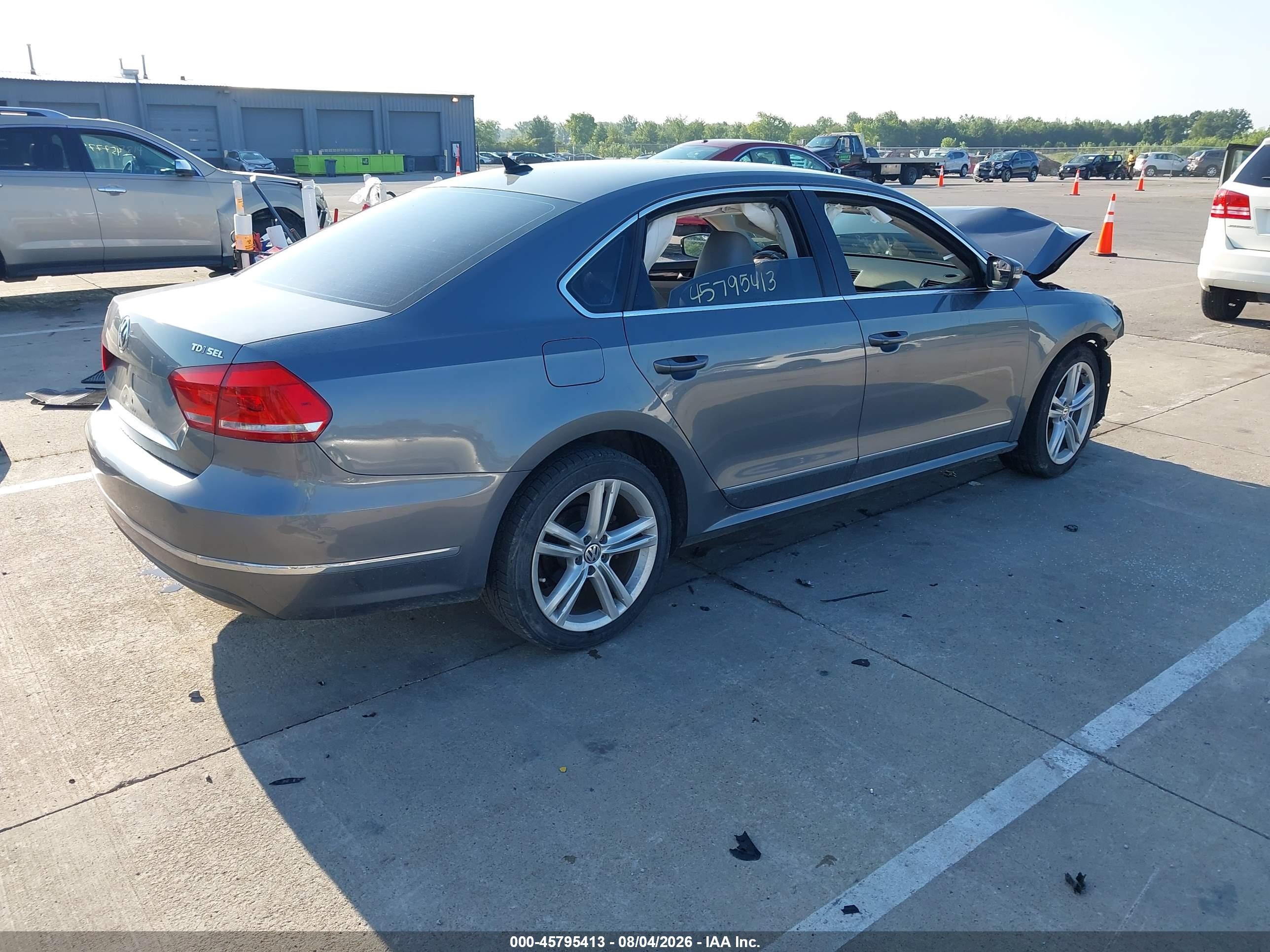 2014 Volkswagen Passat 2.0l Tdi Sel Premium Gray vin: 1VWCN7A32EC048456