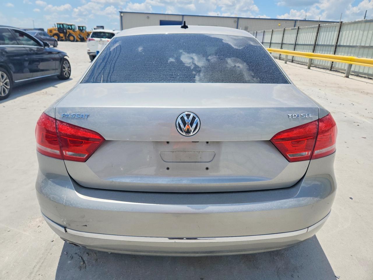 2014 Volkswagen Passat Sel Silver vin: 1VWCN7A32EC087242
