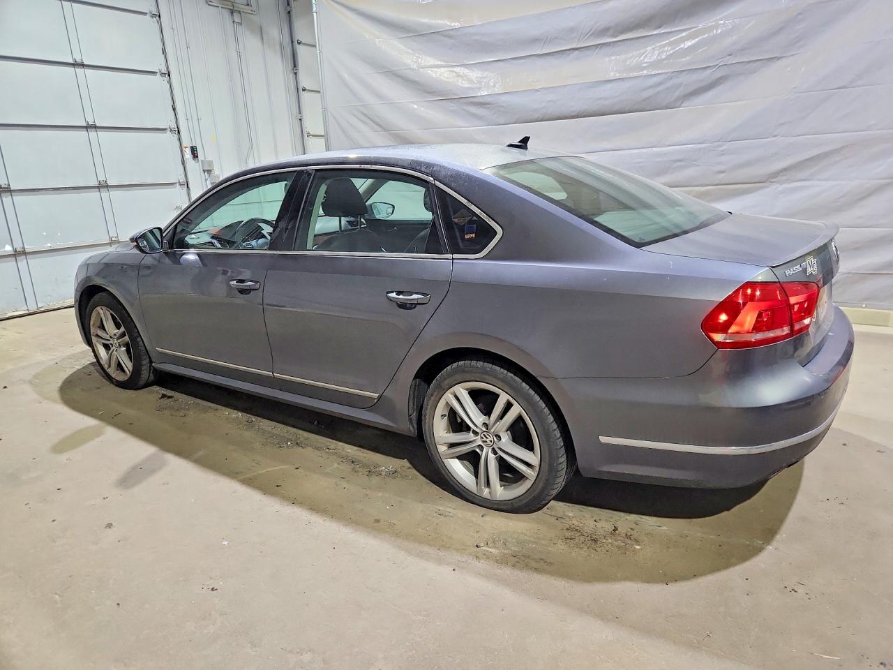 2012 Volkswagen Passat Sel Gray vin: 1VWCN7A33CC047815