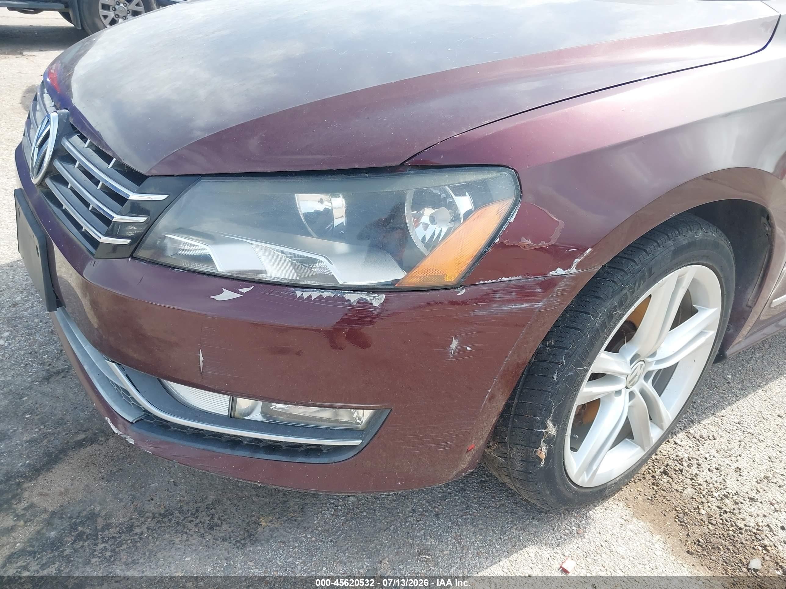 2013 Volkswagen Passat 2.0l Tdi Sel Premium Maroon vin: 1VWCN7A33DC058900