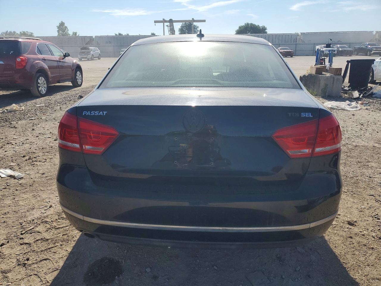 2013 Volkswagen Passat Sel Black vin: 1VWCN7A33DC111532