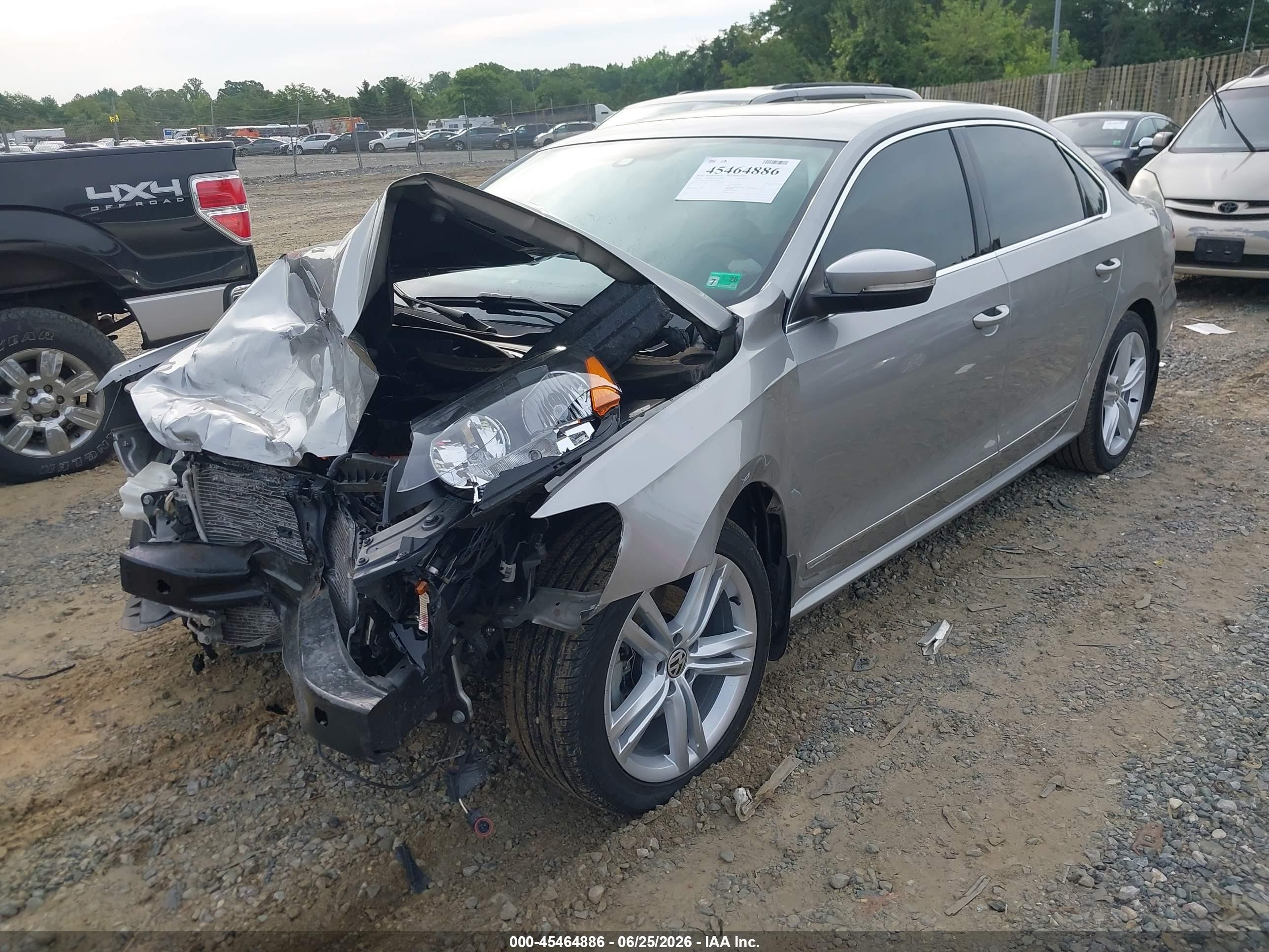 2014 Volkswagen Passat 2.0l Tdi Sel Premium Beige vin: 1VWCN7A33EC040060