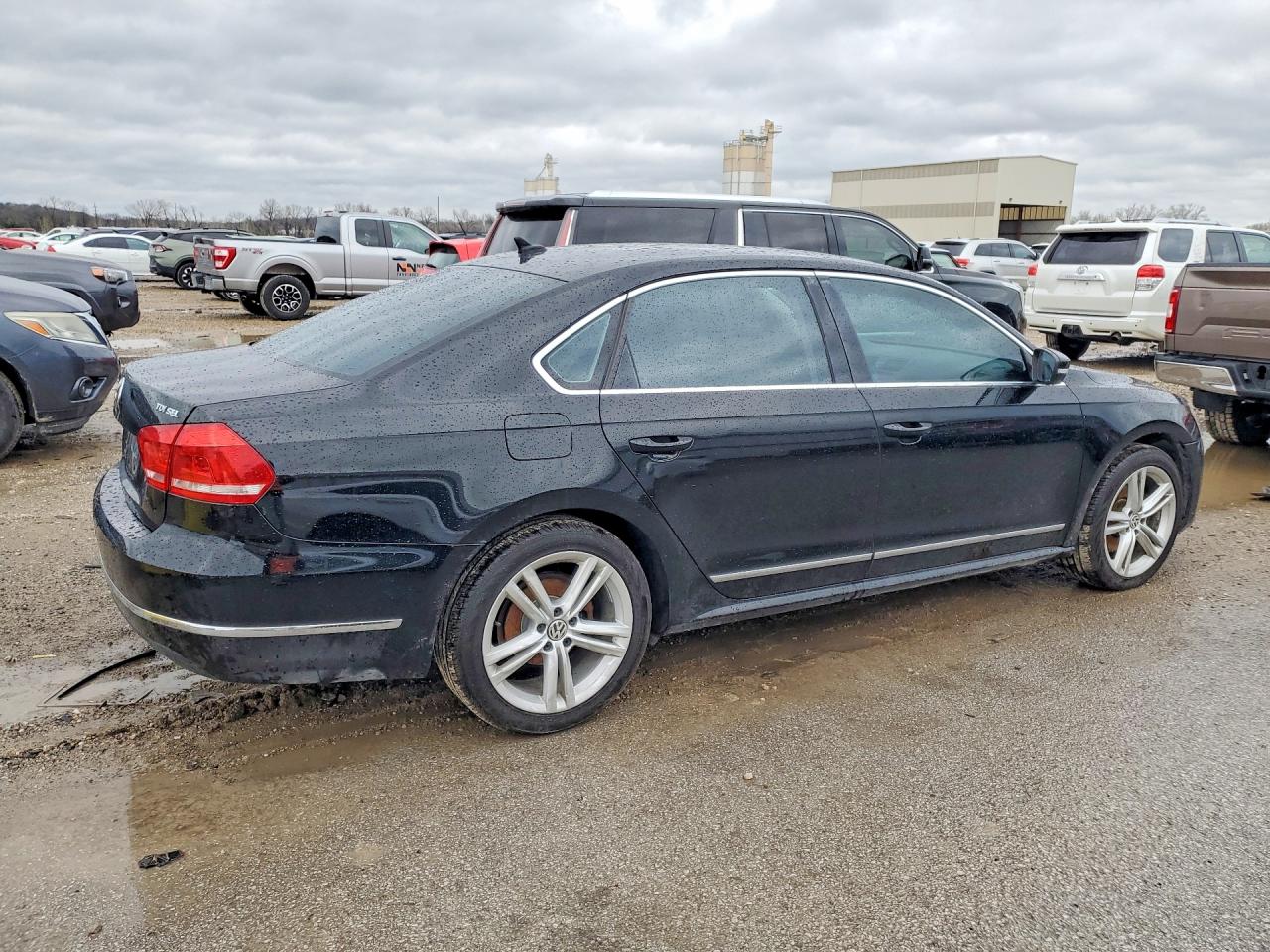 2014 Volkswagen Passat Sel Black vin: 1VWCN7A33EC044271
