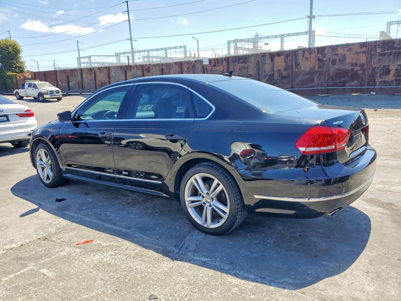 2014 Volkswagen Passat Sel Black vin: 1VWCN7A33EC047607