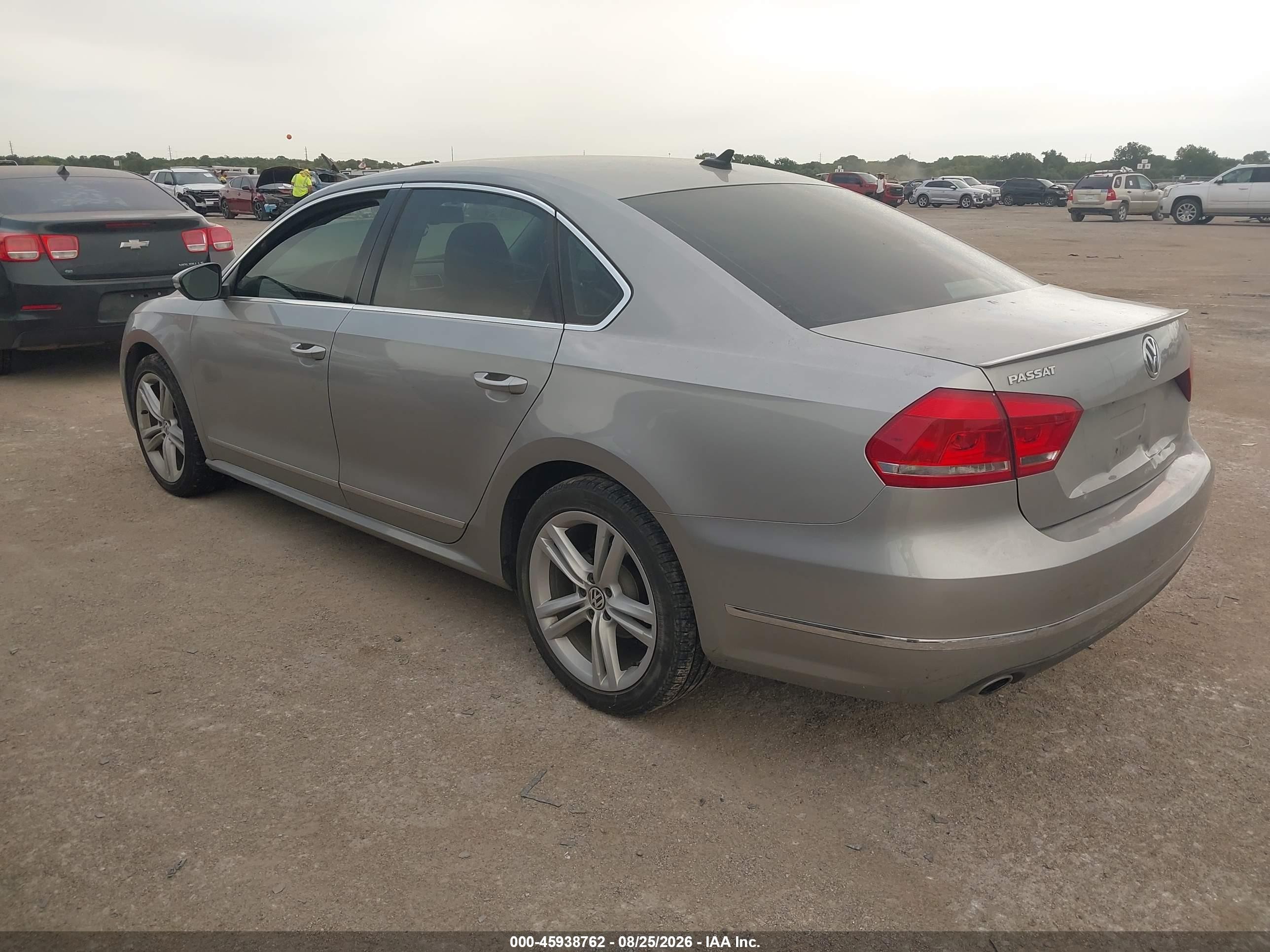 2012 Volkswagen Passat 2.0l Tdi Sel Premium Gray vin: 1VWCN7A34CC008733