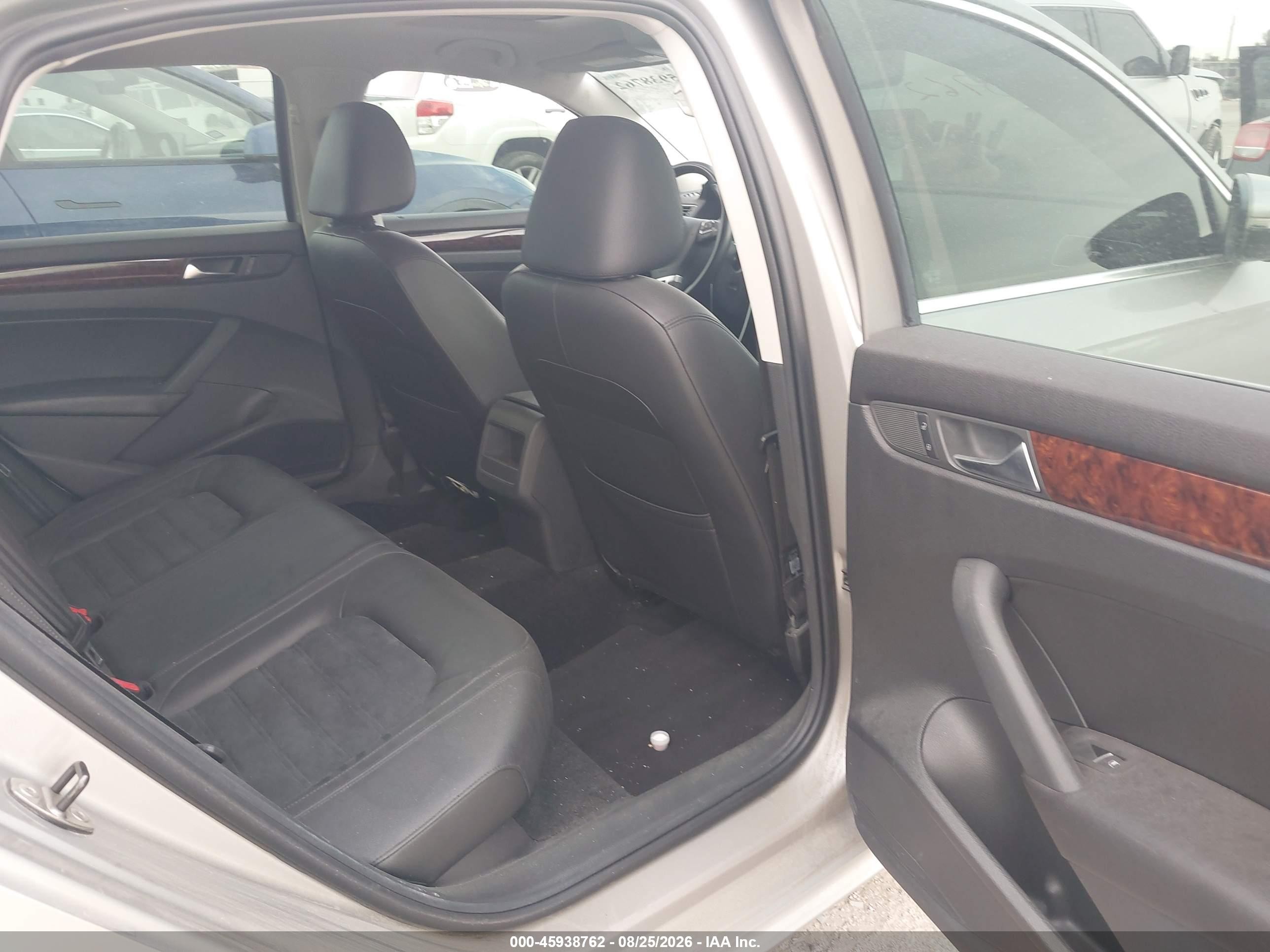 2012 Volkswagen Passat 2.0l Tdi Sel Premium Gray vin: 1VWCN7A34CC008733