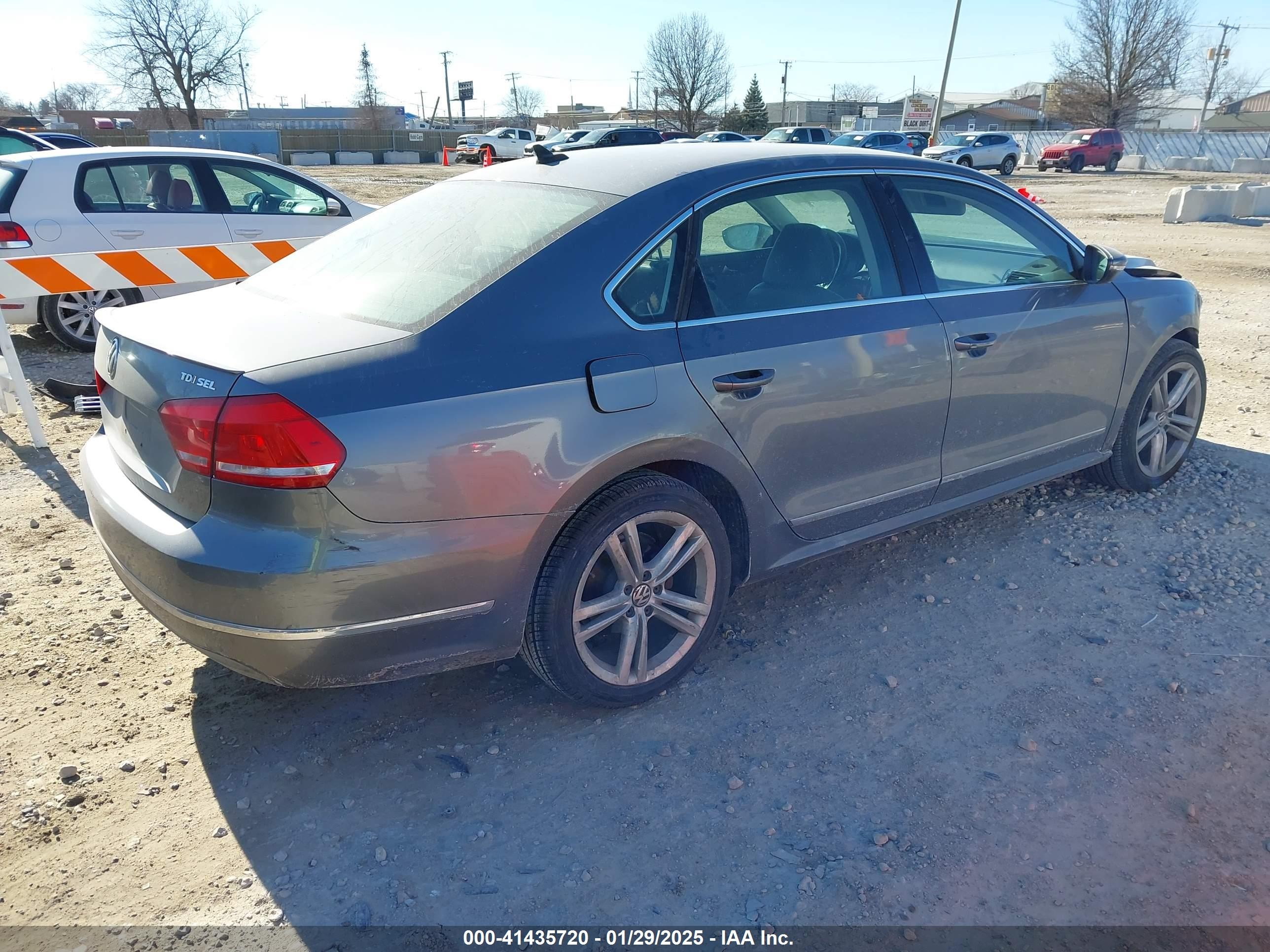 2012 Volkswagen Passat 2.0l Tdi Sel Premium Gray vin: 1VWCN7A34CC053719