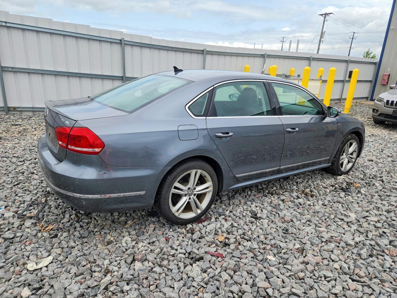 2012 Volkswagen Passat Sel Gray vin: 1VWCN7A34CC053719