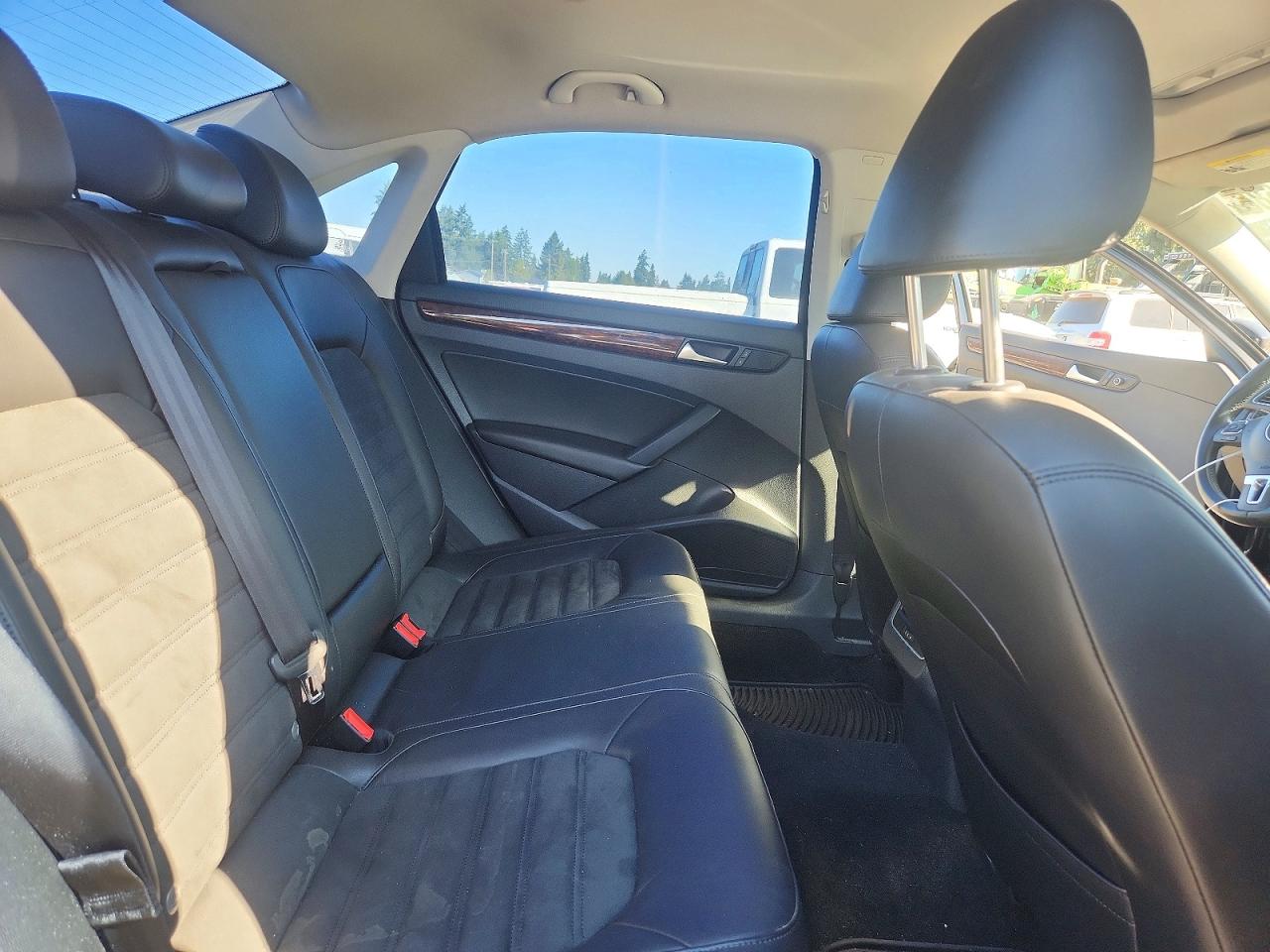2013 Volkswagen Passat Sel Black vin: 1VWCN7A34DC087581