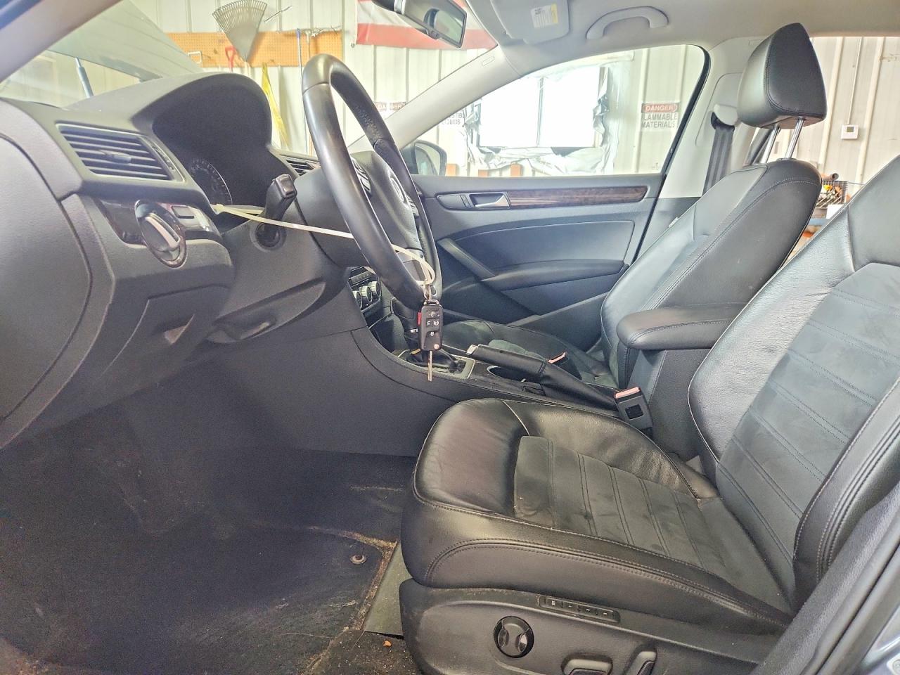 2014 Volkswagen Passat Sel Gray vin: 1VWCN7A34EC021291