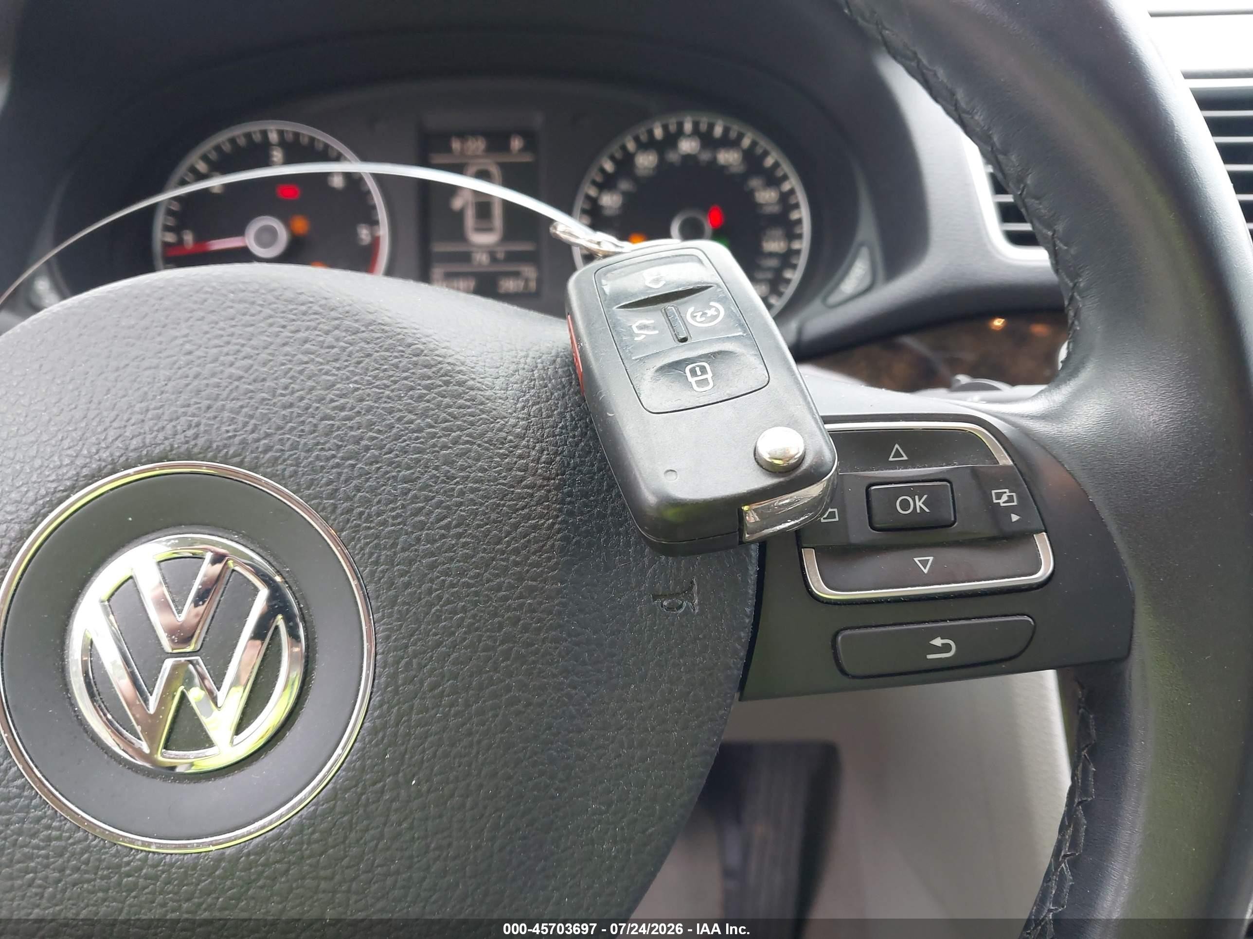 2014 Volkswagen Passat 2.0l Tdi Sel Premium Gray vin: 1VWCN7A34EC062777