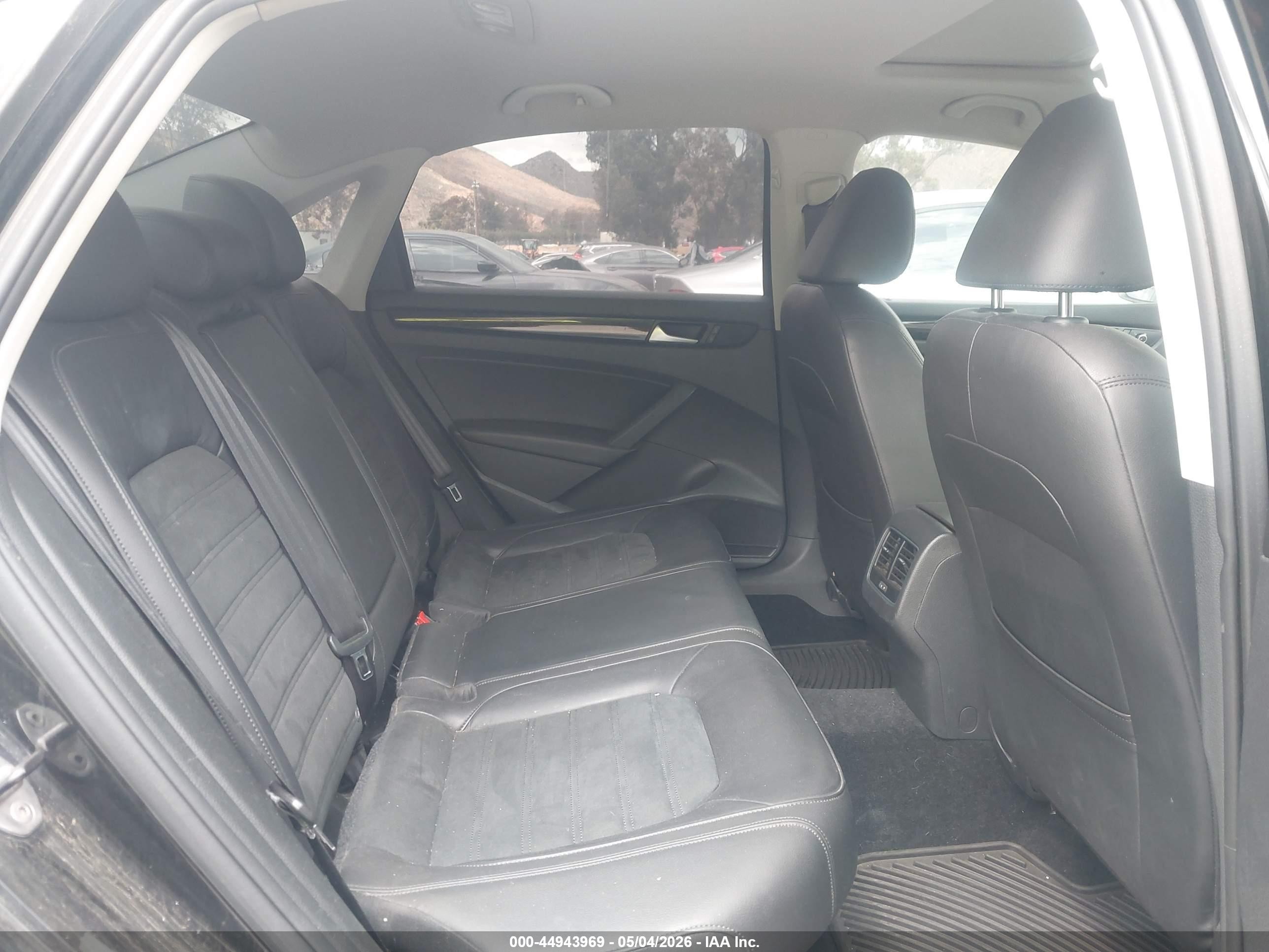 2014 Volkswagen Passat 2.0l Tdi Sel Premium Черный vin: 1VWCN7A34EC097836