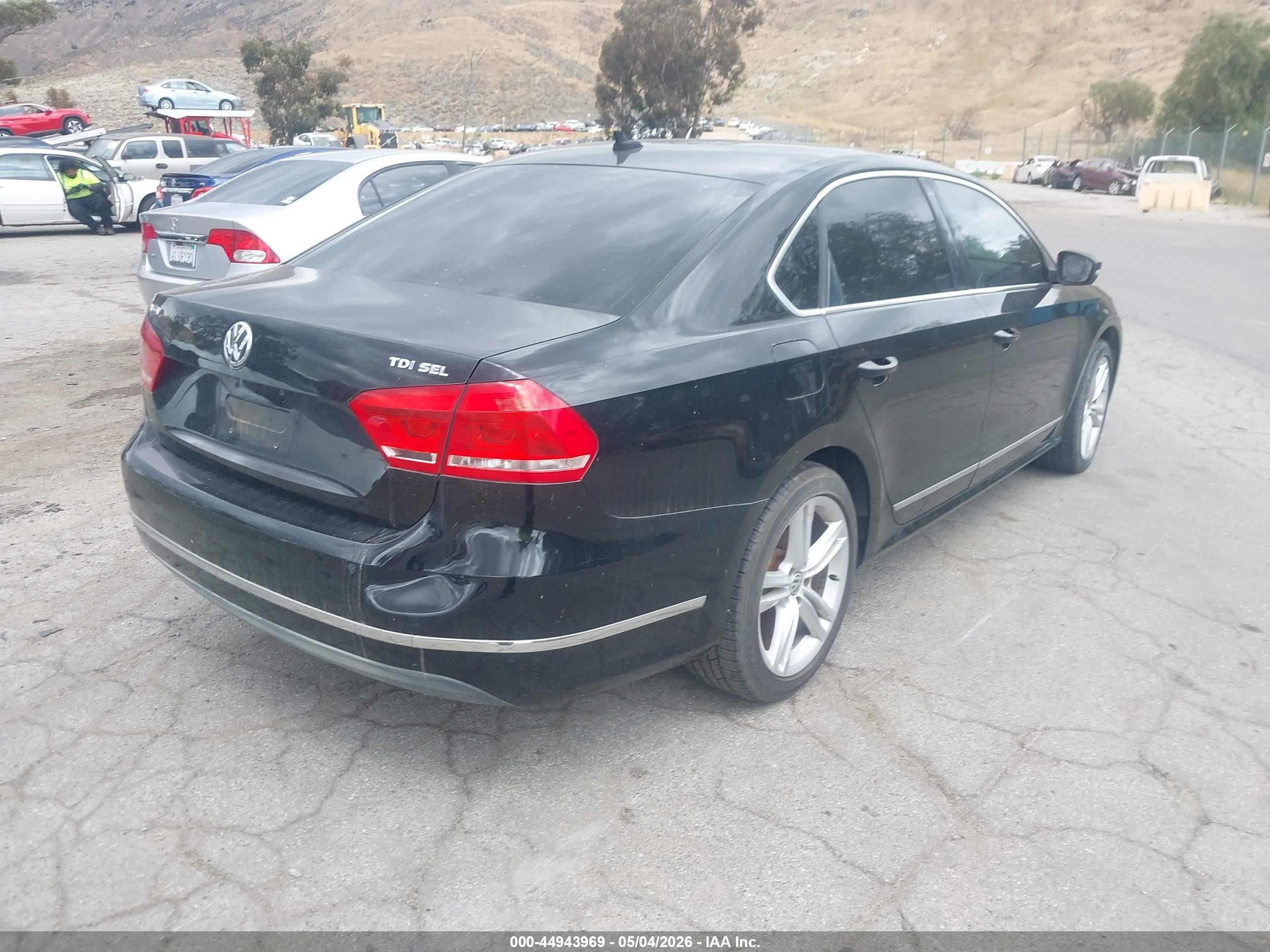2014 Volkswagen Passat 2.0l Tdi Sel Premium Черный vin: 1VWCN7A34EC097836