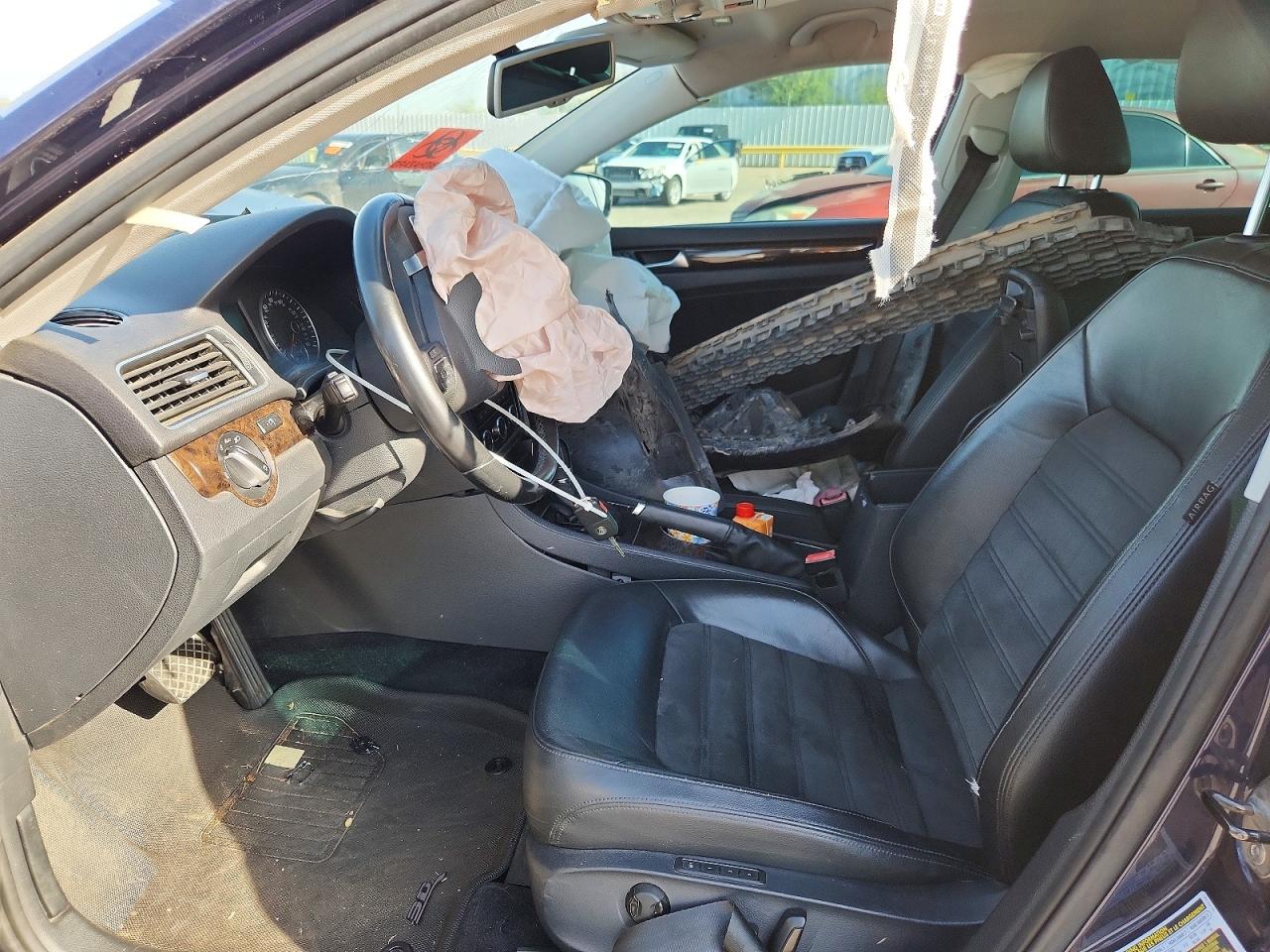 2014 Volkswagen Passat Sel Синий vin: 1VWCN7A34EC111511