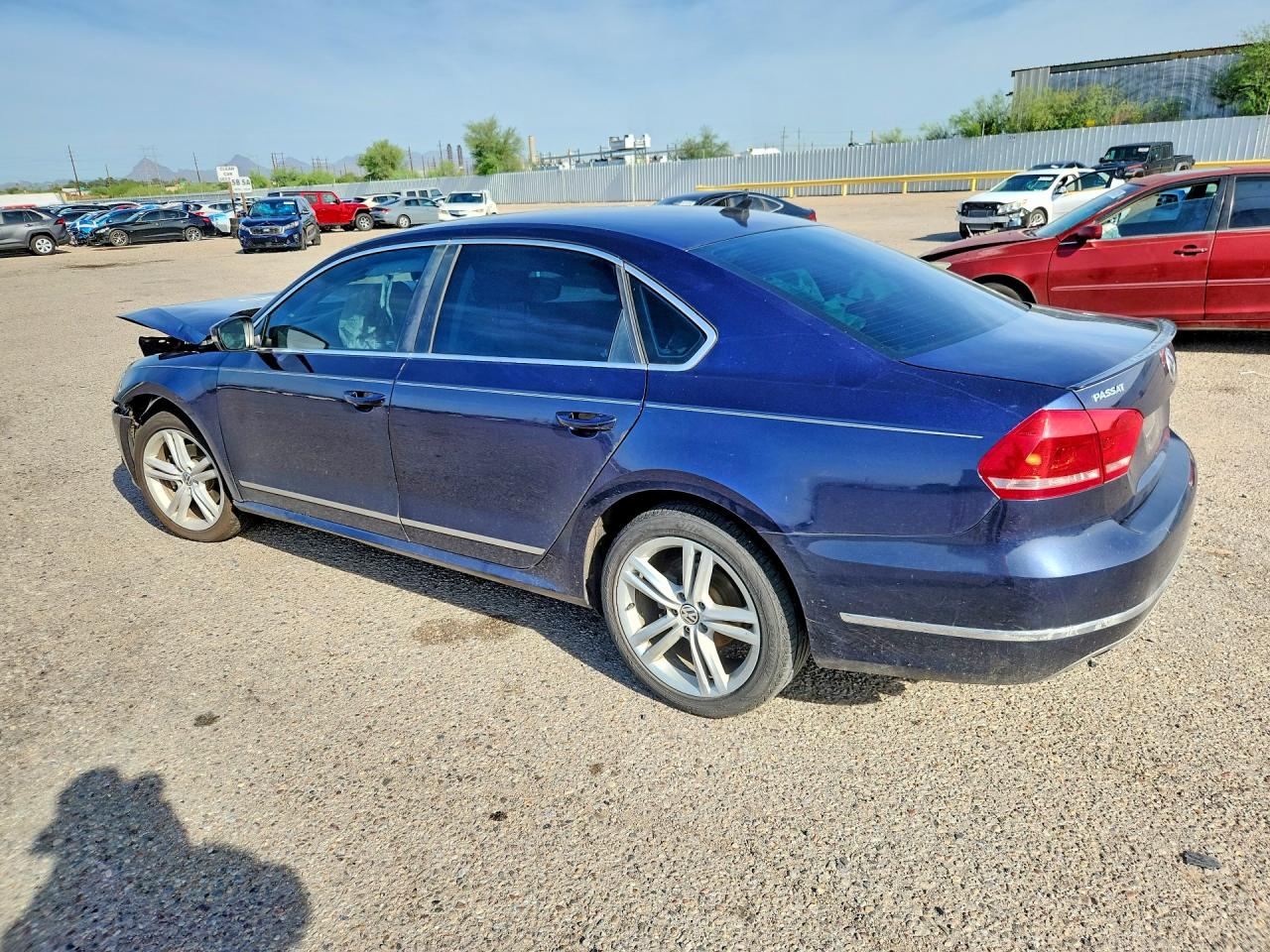 2014 Volkswagen Passat Sel Синий vin: 1VWCN7A34EC111511