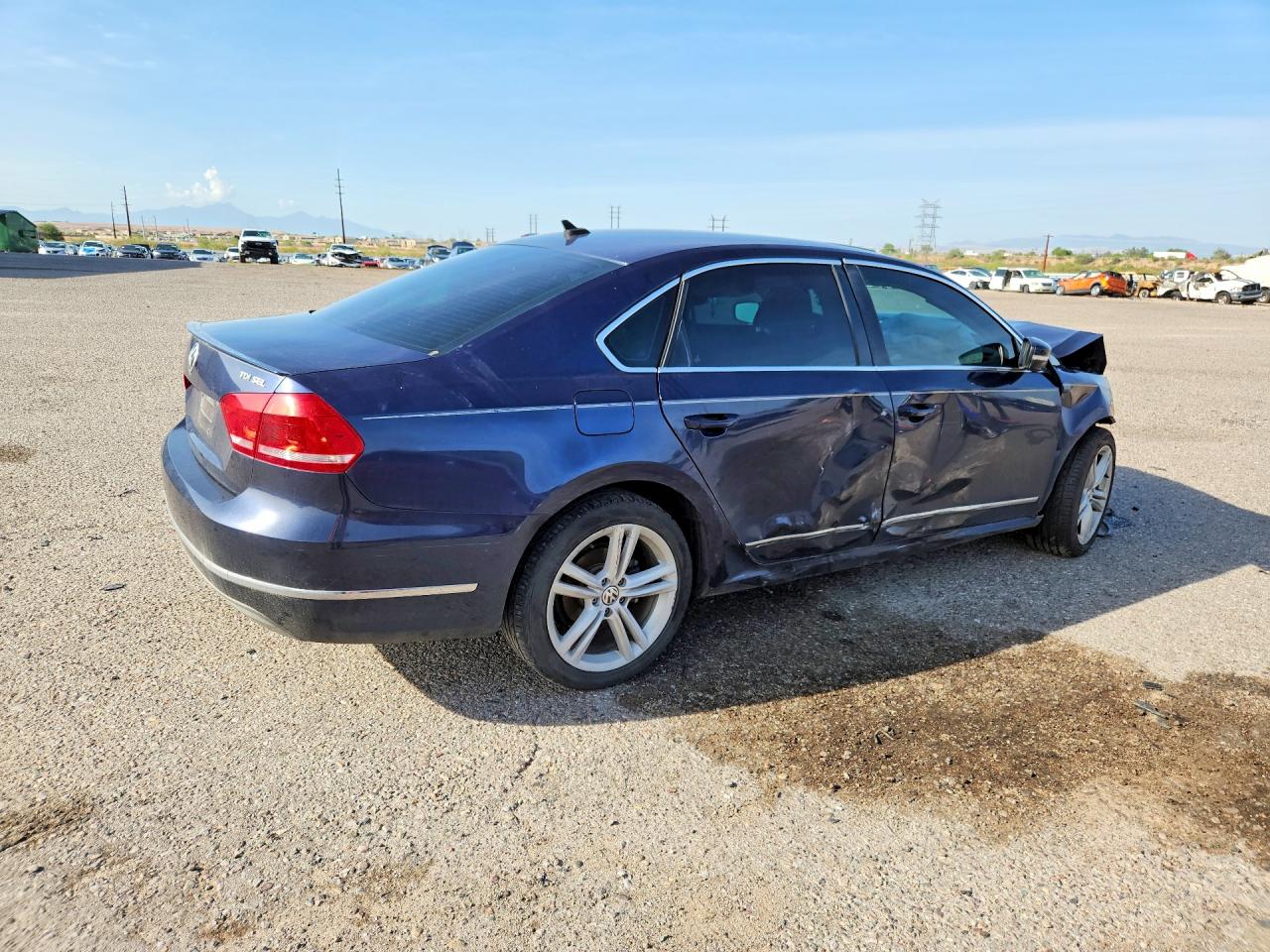 2014 Volkswagen Passat Sel Синий vin: 1VWCN7A34EC111511