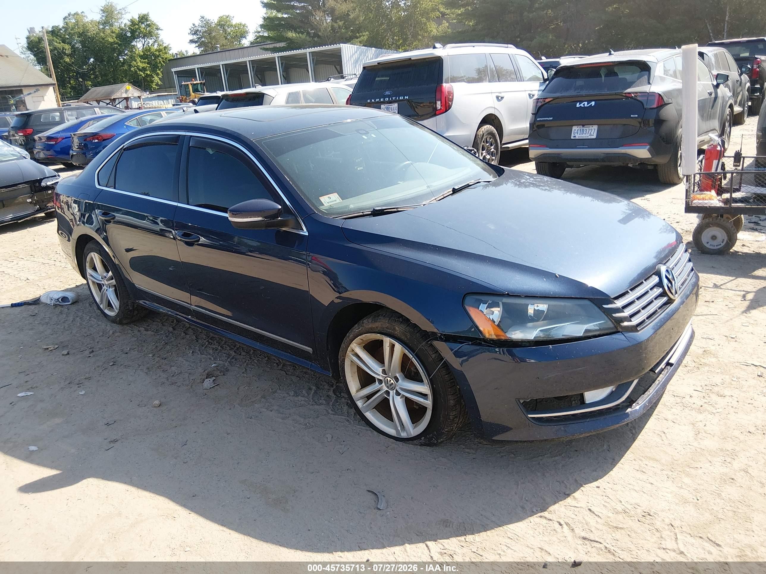 2013 Volkswagen Passat 2.0l Tdi Sel Premium Blue vin: 1VWCN7A35DC052810