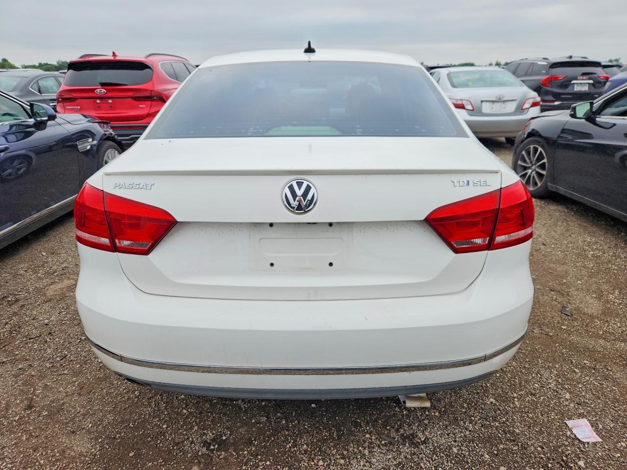 2013 Volkswagen Passat Sel White vin: 1VWCN7A35DC092627