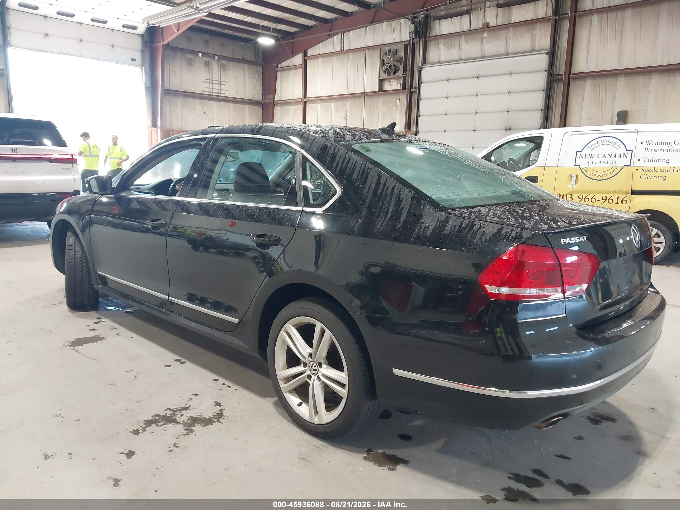 2013 Volkswagen Passat 2.0l Tdi Sel Premium Черный vin: 1VWCN7A35DC100001