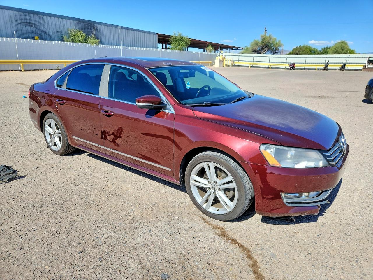 2013 Volkswagen Passat Sel Maroon vin: 1VWCN7A35DC147321