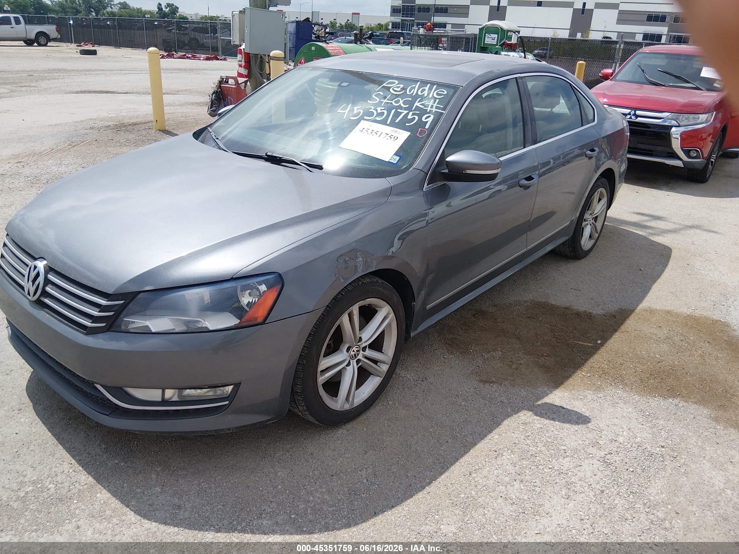 2014 Volkswagen Passat 2.0l Tdi Sel Premium Gray vin: 1VWCN7A35EC068717