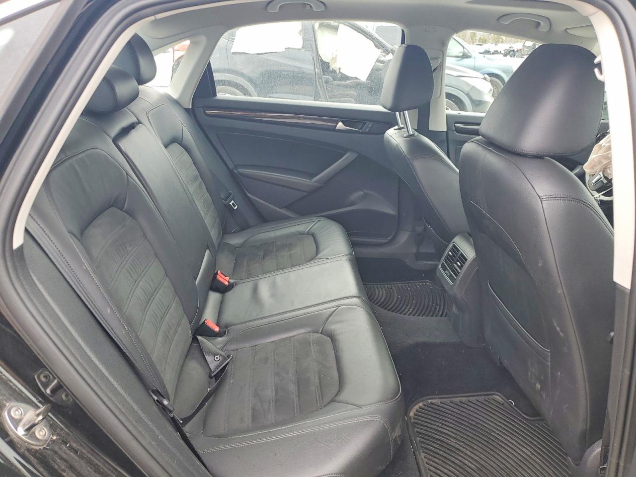 2014 Volkswagen Passat Sel Black vin: 1VWCN7A35EC071472