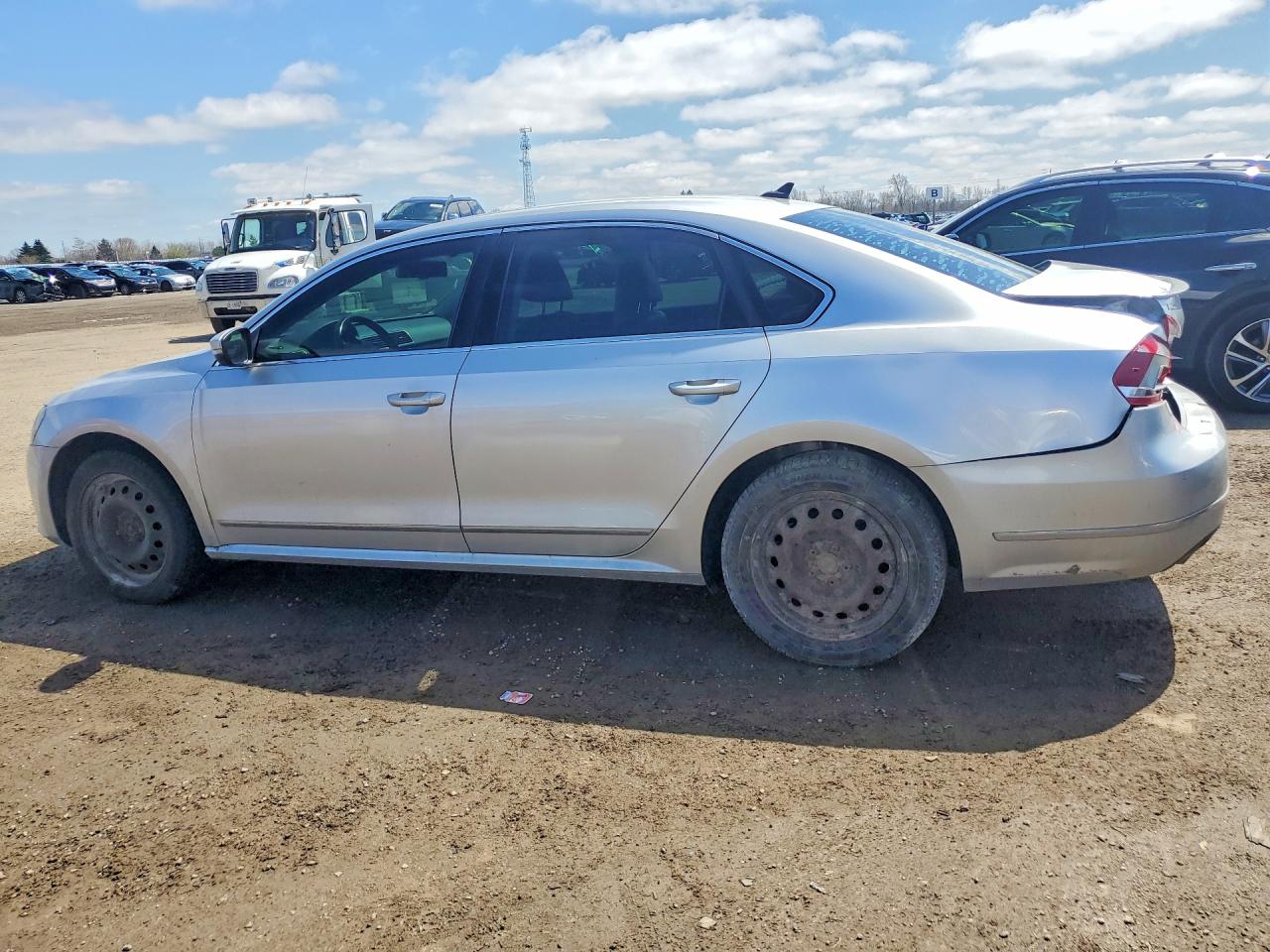 2014 Volkswagen Passat Sel Silver vin: 1VWCN7A35EC121321