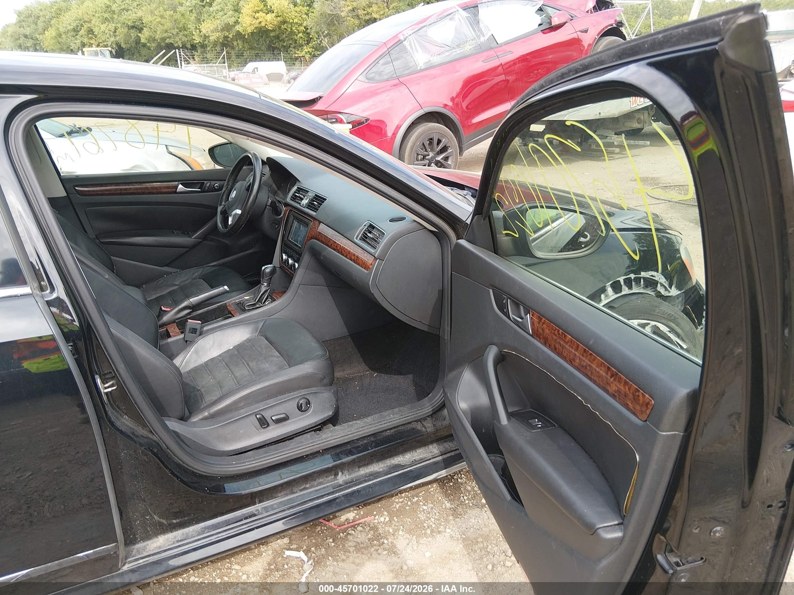 2012 Volkswagen Passat 2.0l Tdi Sel Premium Black vin: 1VWCN7A36CC071073