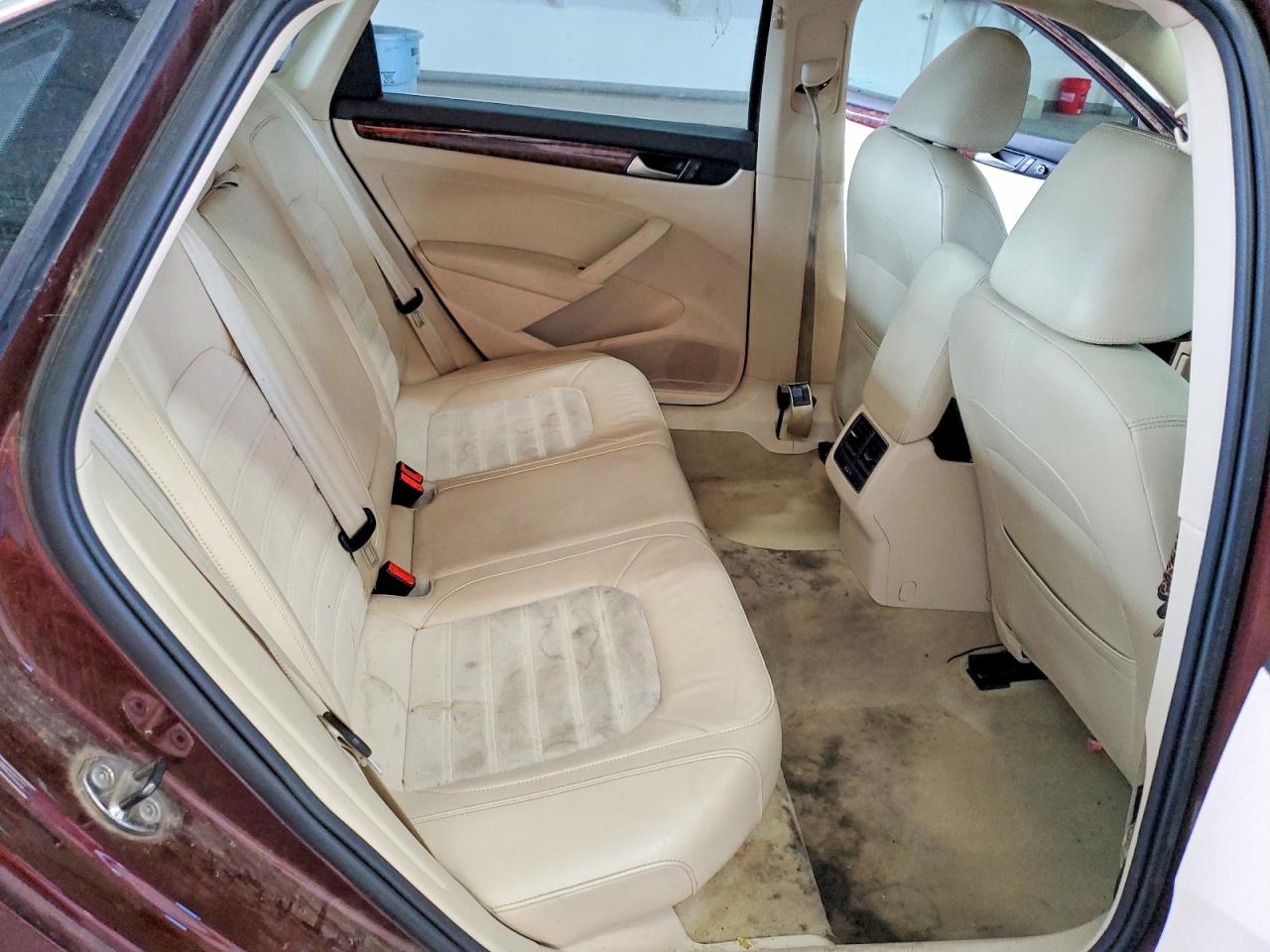 2013 Volkswagen Passat Sel Burgundy vin: 1VWCN7A36DC015006