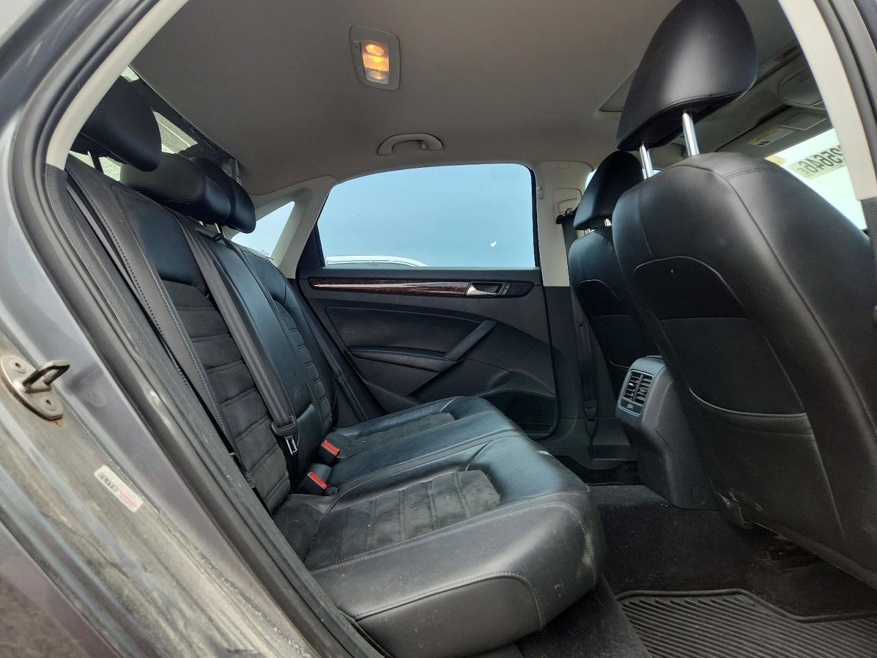 2013 Volkswagen Passat Sel Серый vin: 1VWCN7A36DC024370