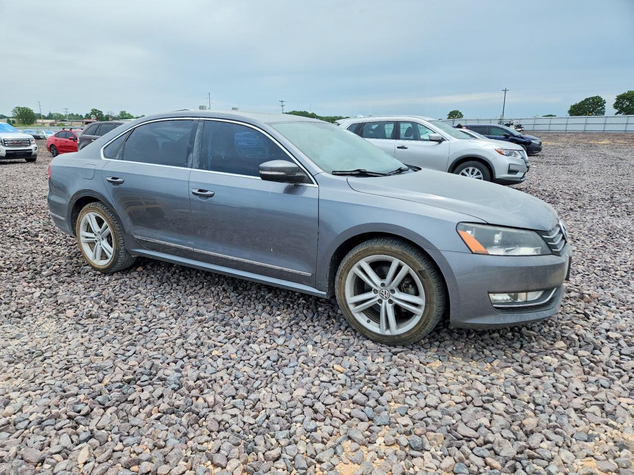 2013 Volkswagen Passat Sel Серый vin: 1VWCN7A36DC024370