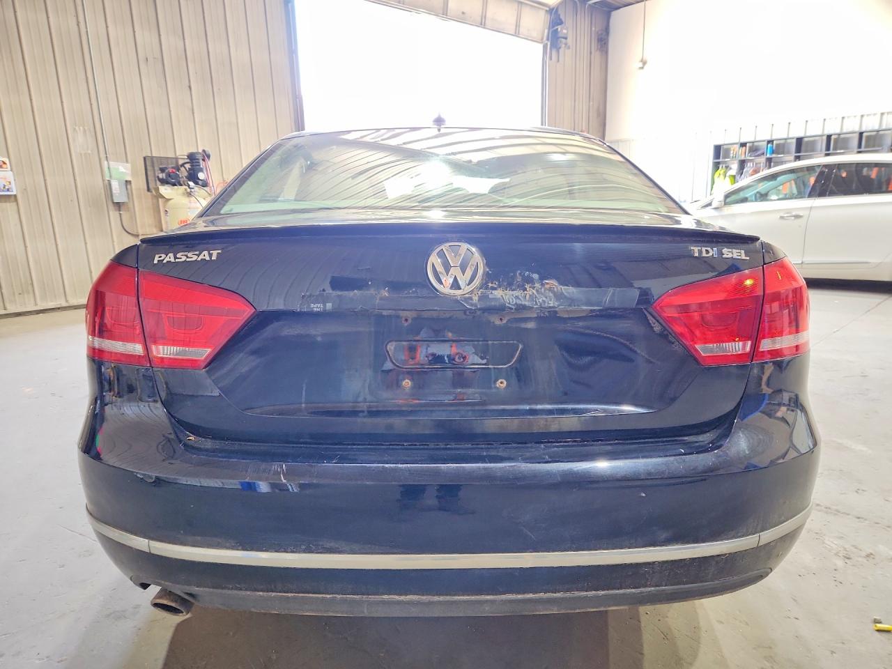 2013 Volkswagen Passat Sel Черный vin: 1VWCN7A36DC068448