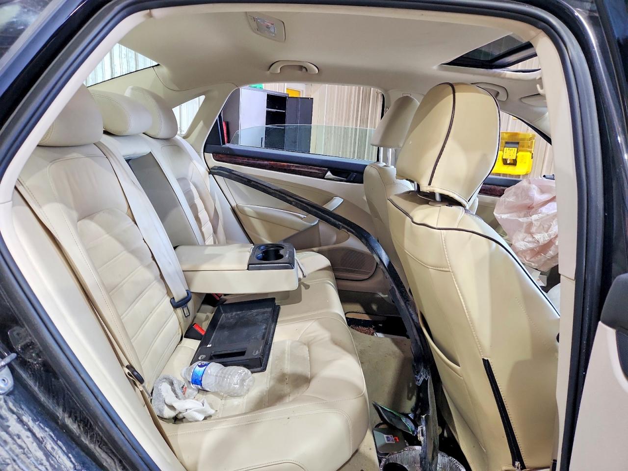 2013 Volkswagen Passat Sel Черный vin: 1VWCN7A36DC068448