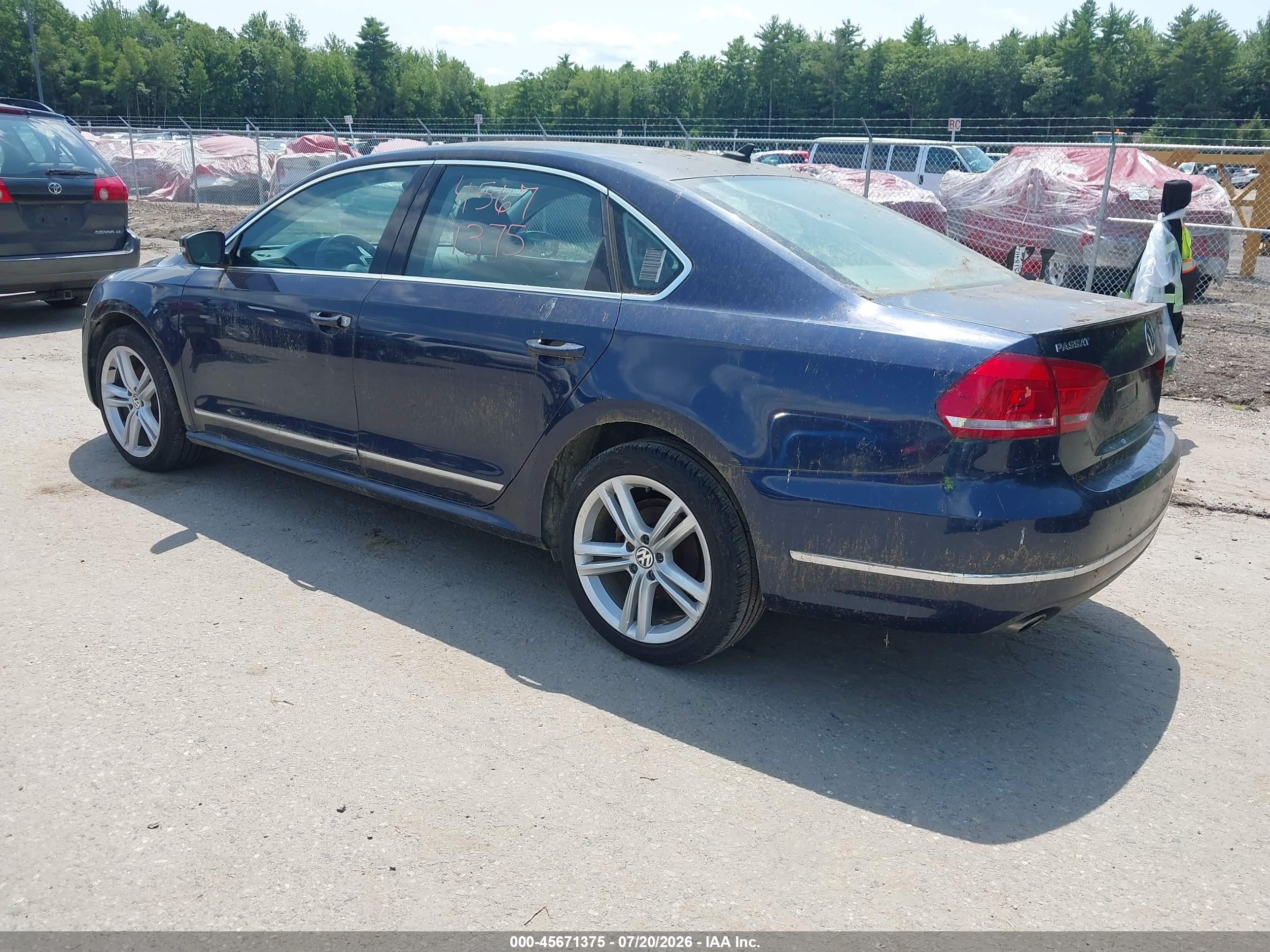 2013 Volkswagen Passat 2.0l Tdi Sel Premium Blue vin: 1VWCN7A36DC081510