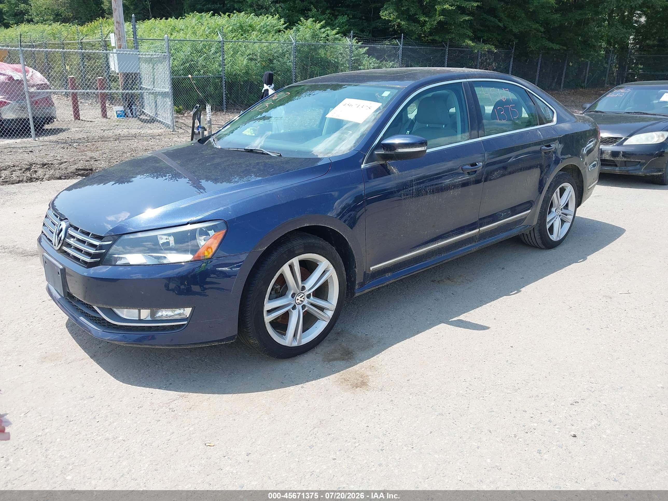 2013 Volkswagen Passat 2.0l Tdi Sel Premium Blue vin: 1VWCN7A36DC081510