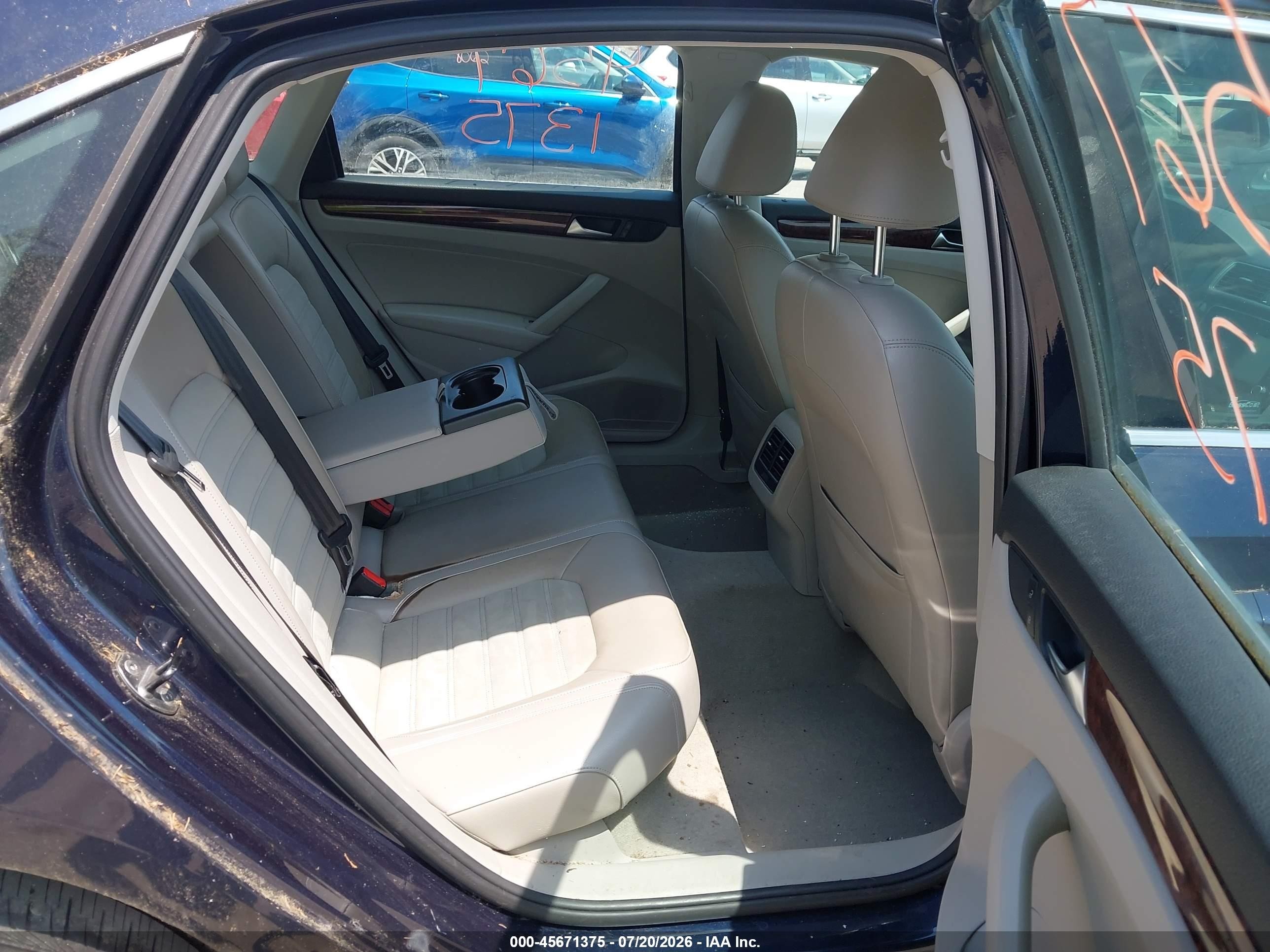 2013 Volkswagen Passat 2.0l Tdi Sel Premium Blue vin: 1VWCN7A36DC081510