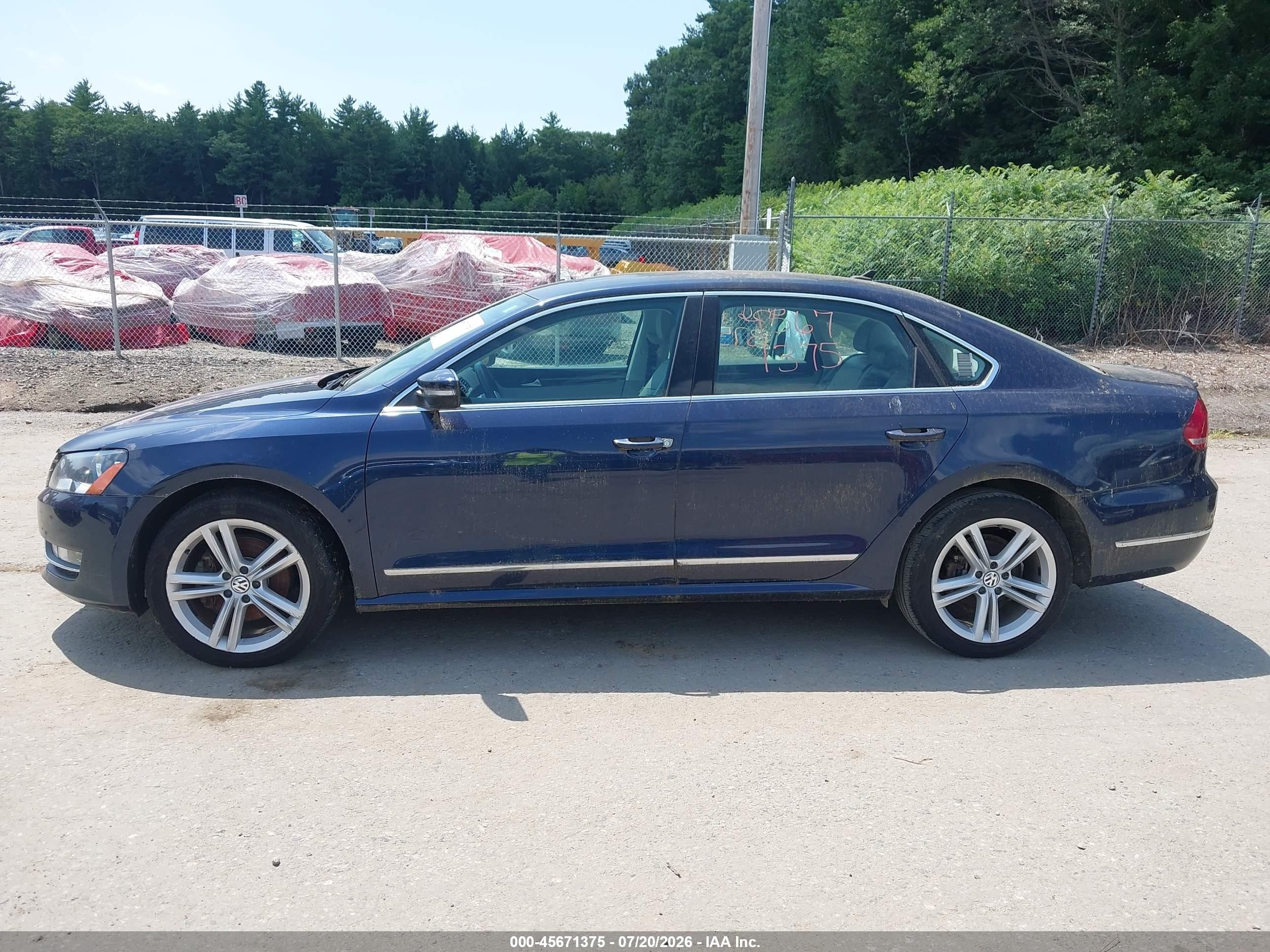 2013 Volkswagen Passat 2.0l Tdi Sel Premium Blue vin: 1VWCN7A36DC081510