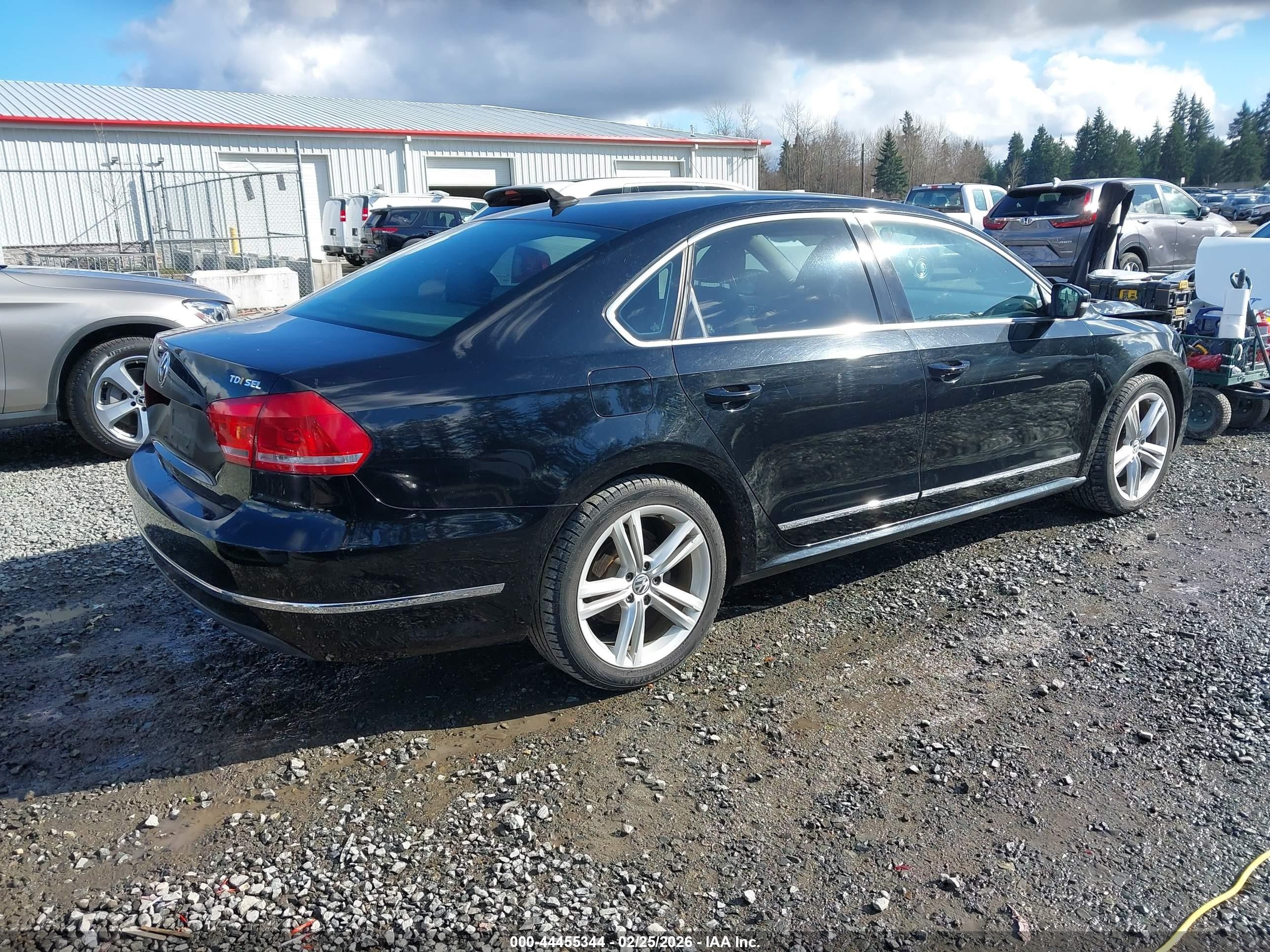 2013 Volkswagen Passat 2.0l Tdi Sel Premium Черный vin: 1VWCN7A36DC122296