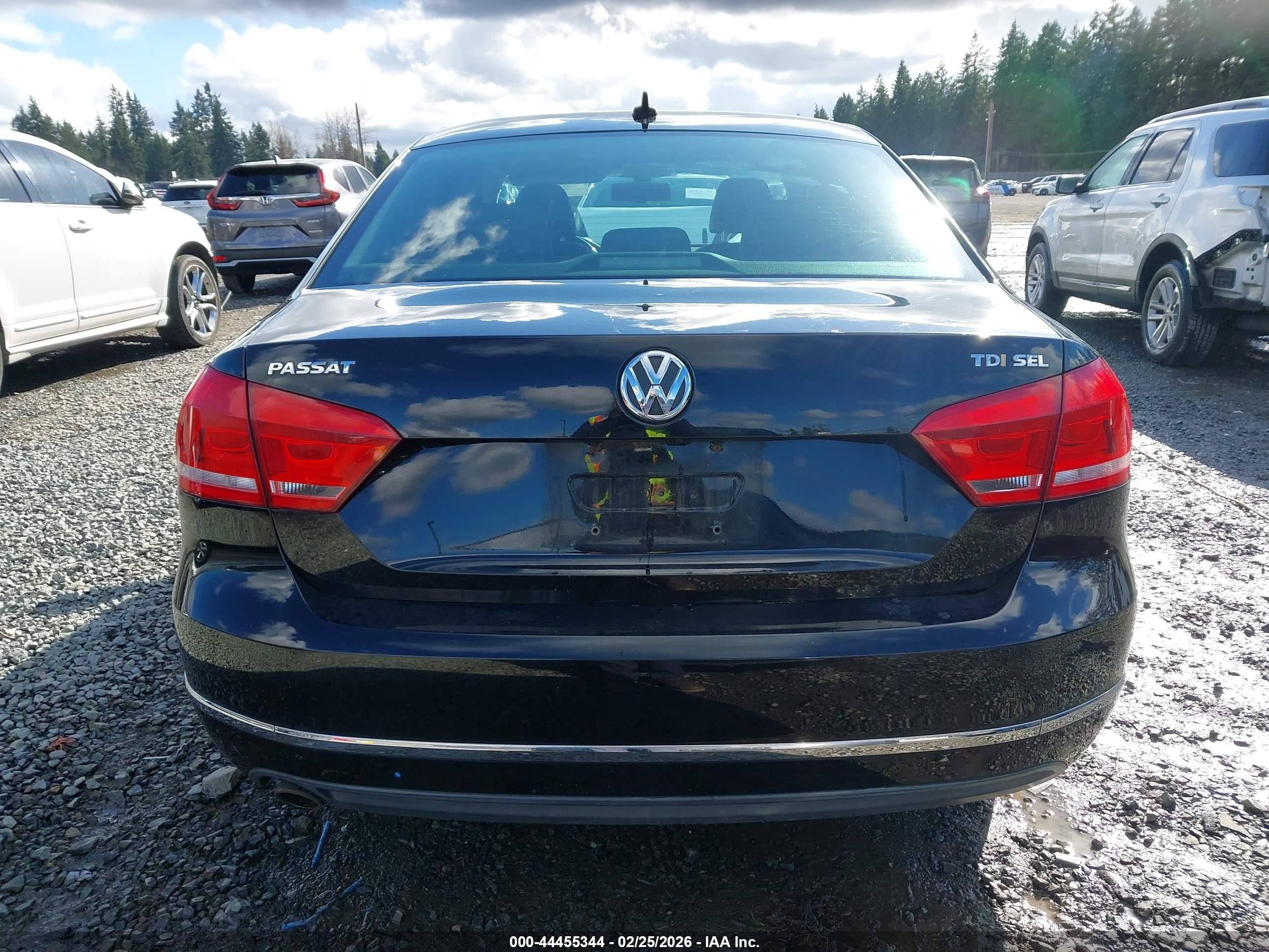 2013 Volkswagen Passat 2.0l Tdi Sel Premium Черный vin: 1VWCN7A36DC122296