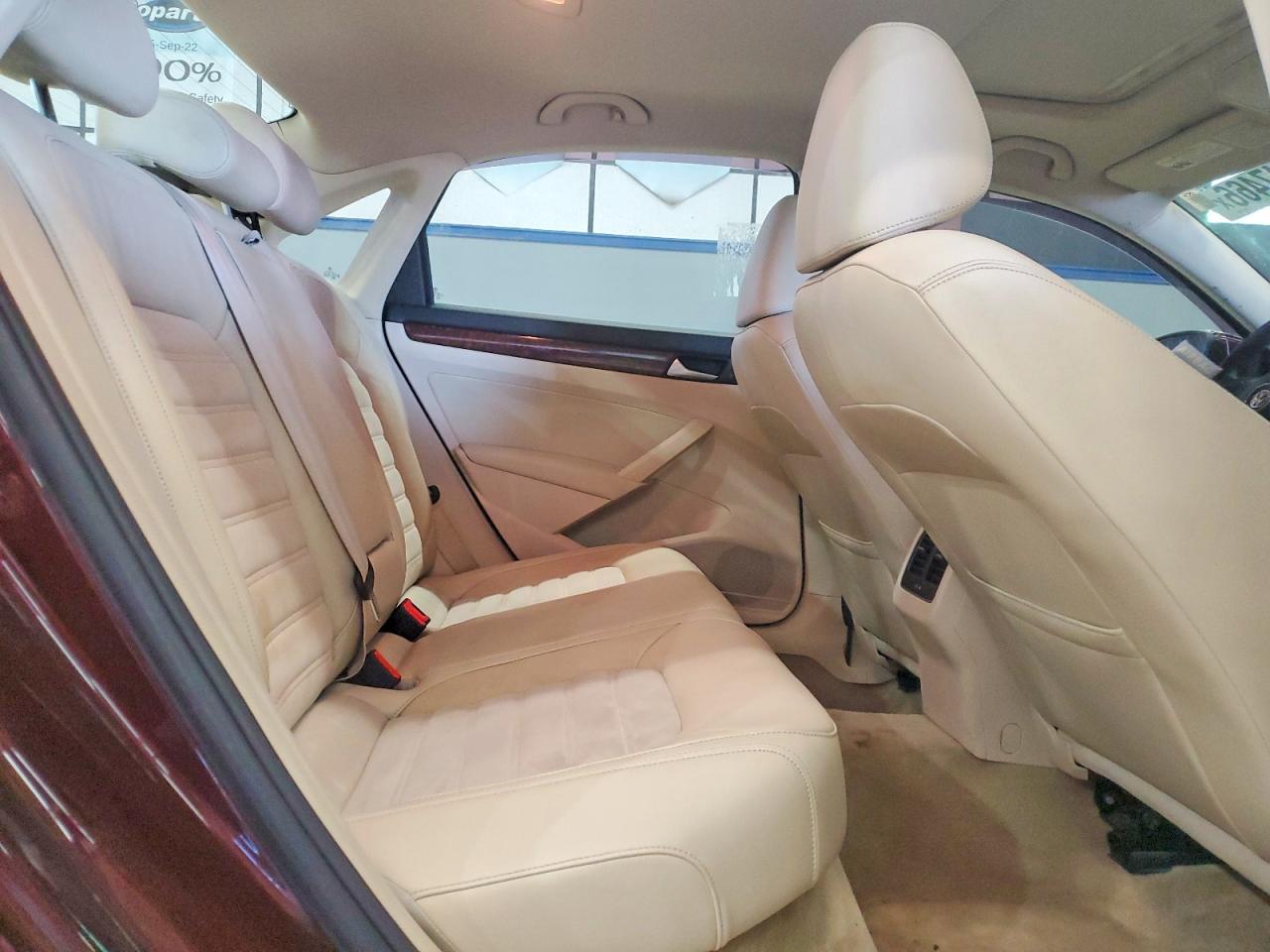 2013 Volkswagen Passat Sel Burgundy vin: 1VWCN7A36DC149353