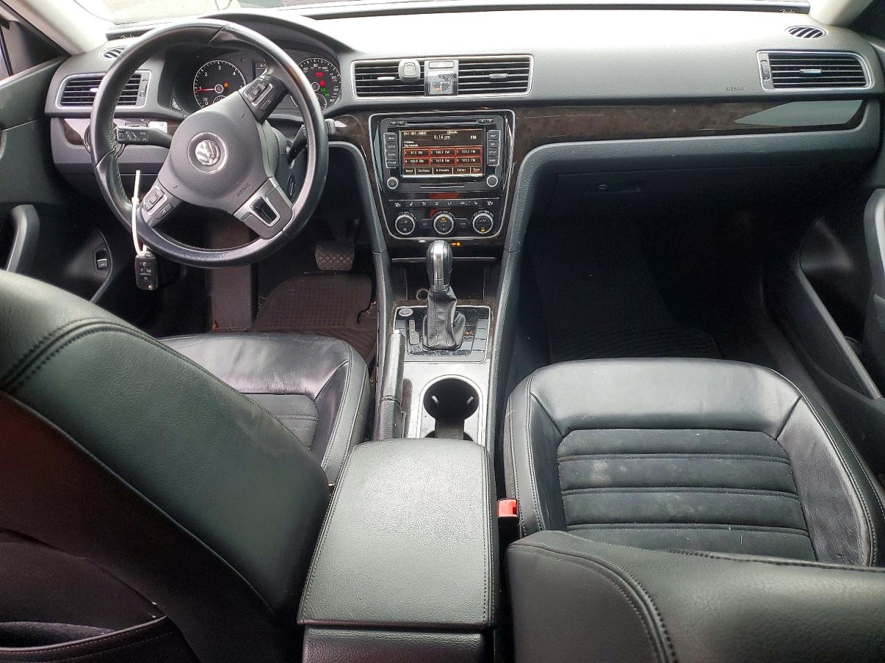 2014 Volkswagen Passat Sel Белый vin: 1VWCN7A36EC009627