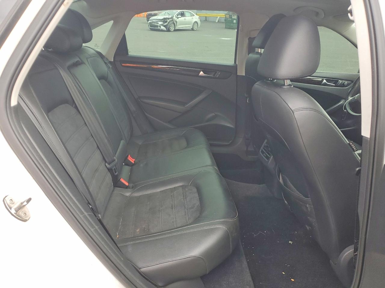 2014 Volkswagen Passat Sel Белый vin: 1VWCN7A36EC009627