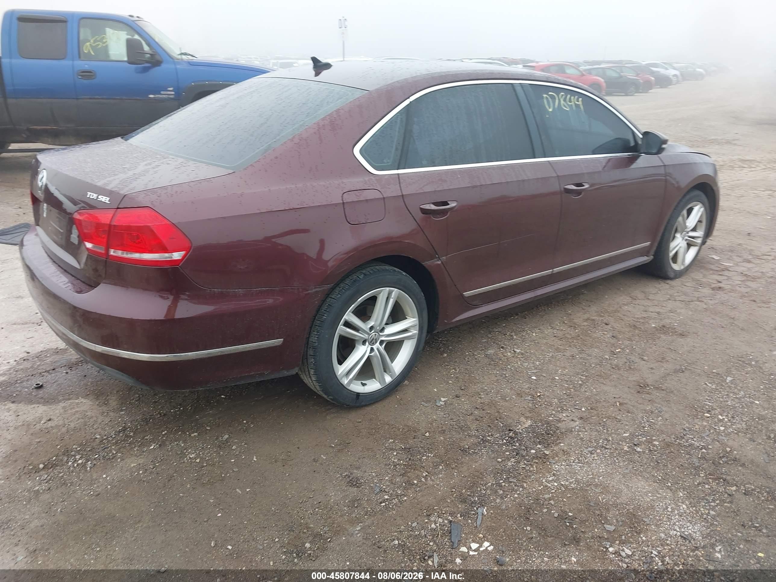 2014 Volkswagen Passat 2.0l Tdi Sel Premium Burgundy vin: 1VWCN7A36EC085803